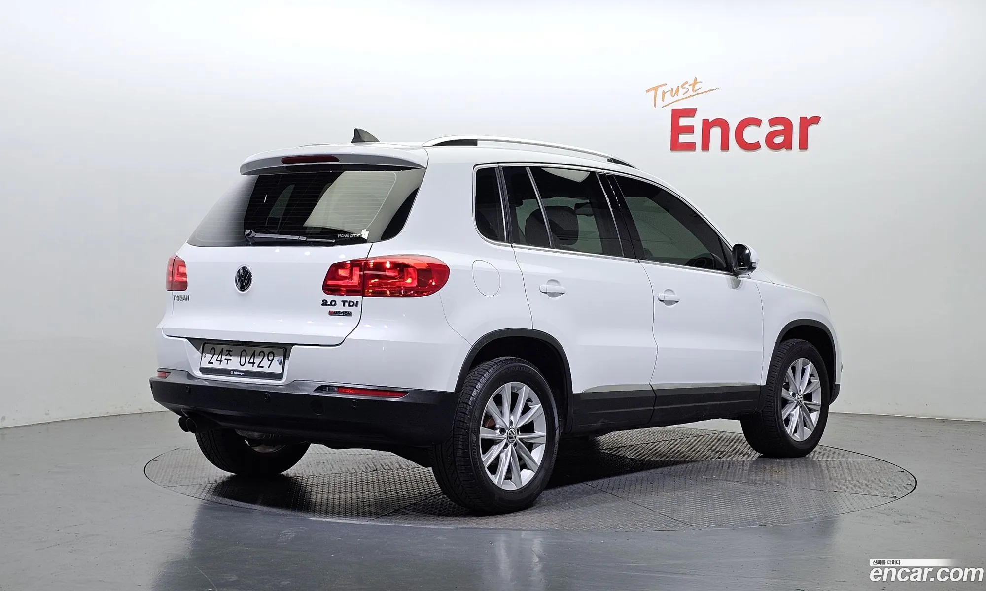 Volkswagen New Tiguan 20 Tdi Comfort 5N - фотография 12355512