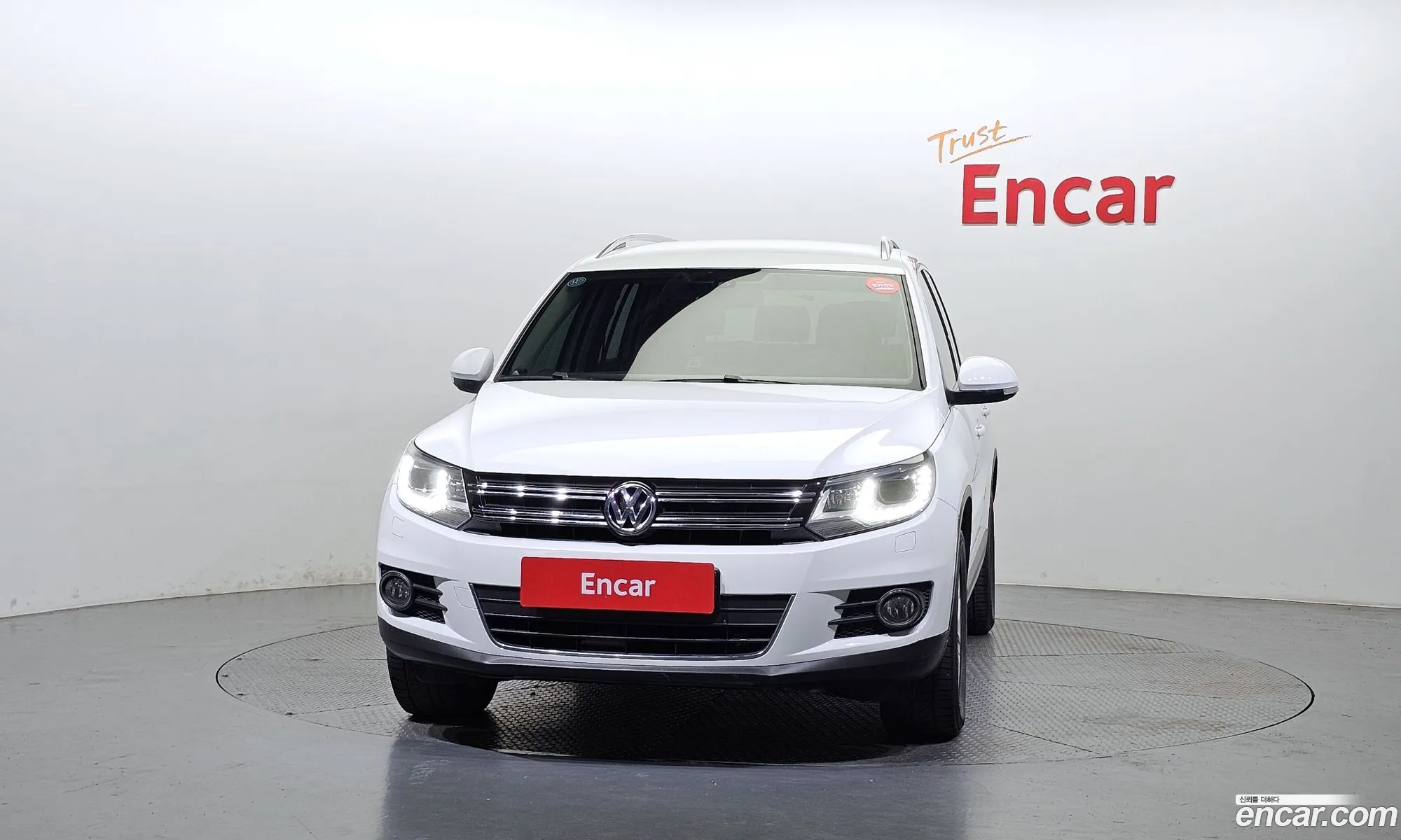Volkswagen New Tiguan 20 Tdi Comfort 5N - фотография 12355513