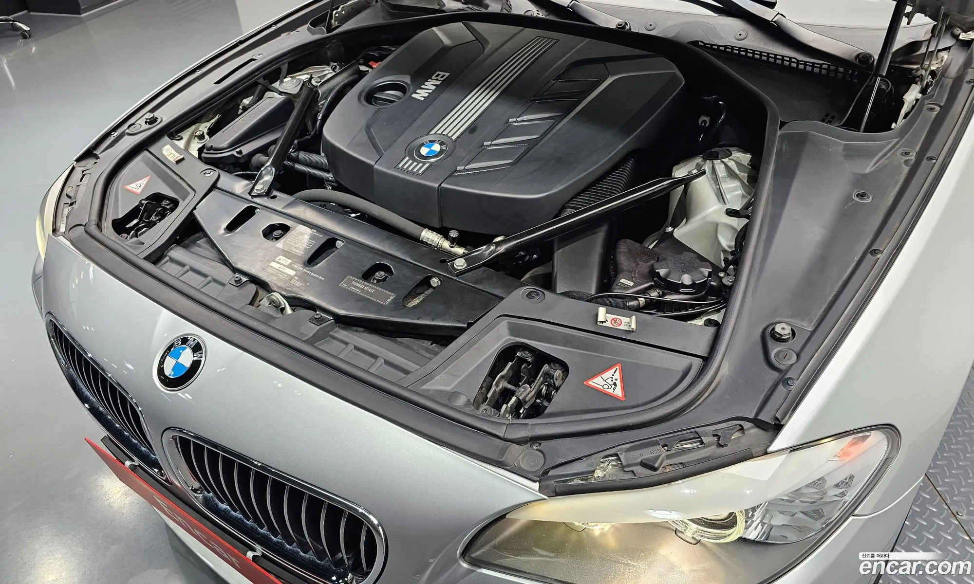 BMW 5 Series F10 520D - фотография 13532535