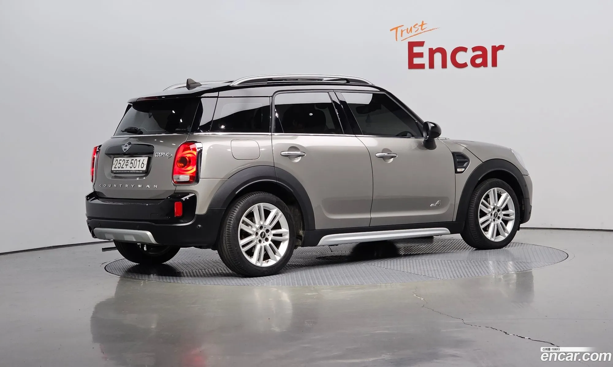 Mini Cooper D Countryman All4 High 2Nd Generation - фотография 751670