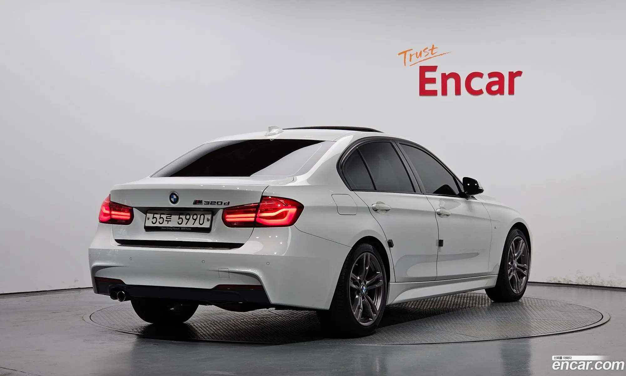 BMW 3 Series F30 320D M Sports - фотография 13532556