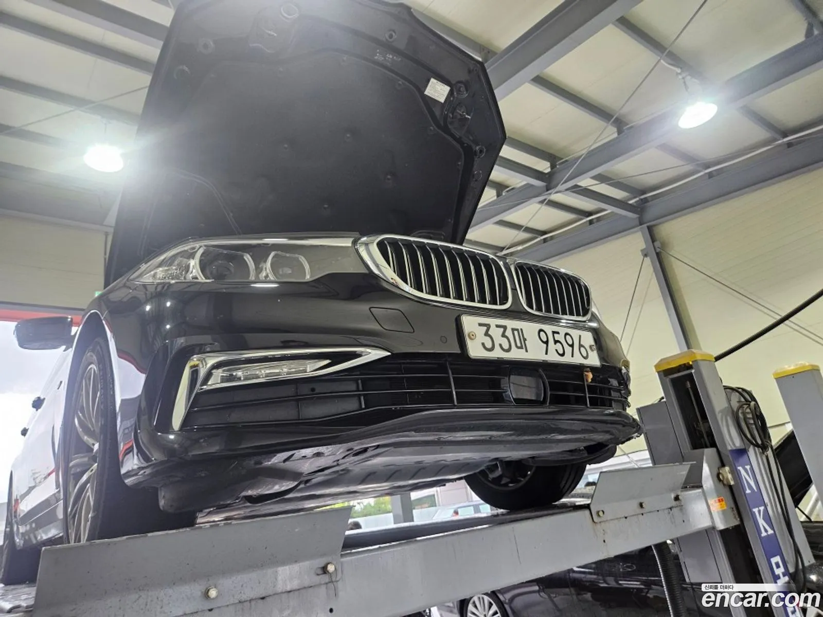 BMW 5 Series G30 520I Luxury - фотография 13684148