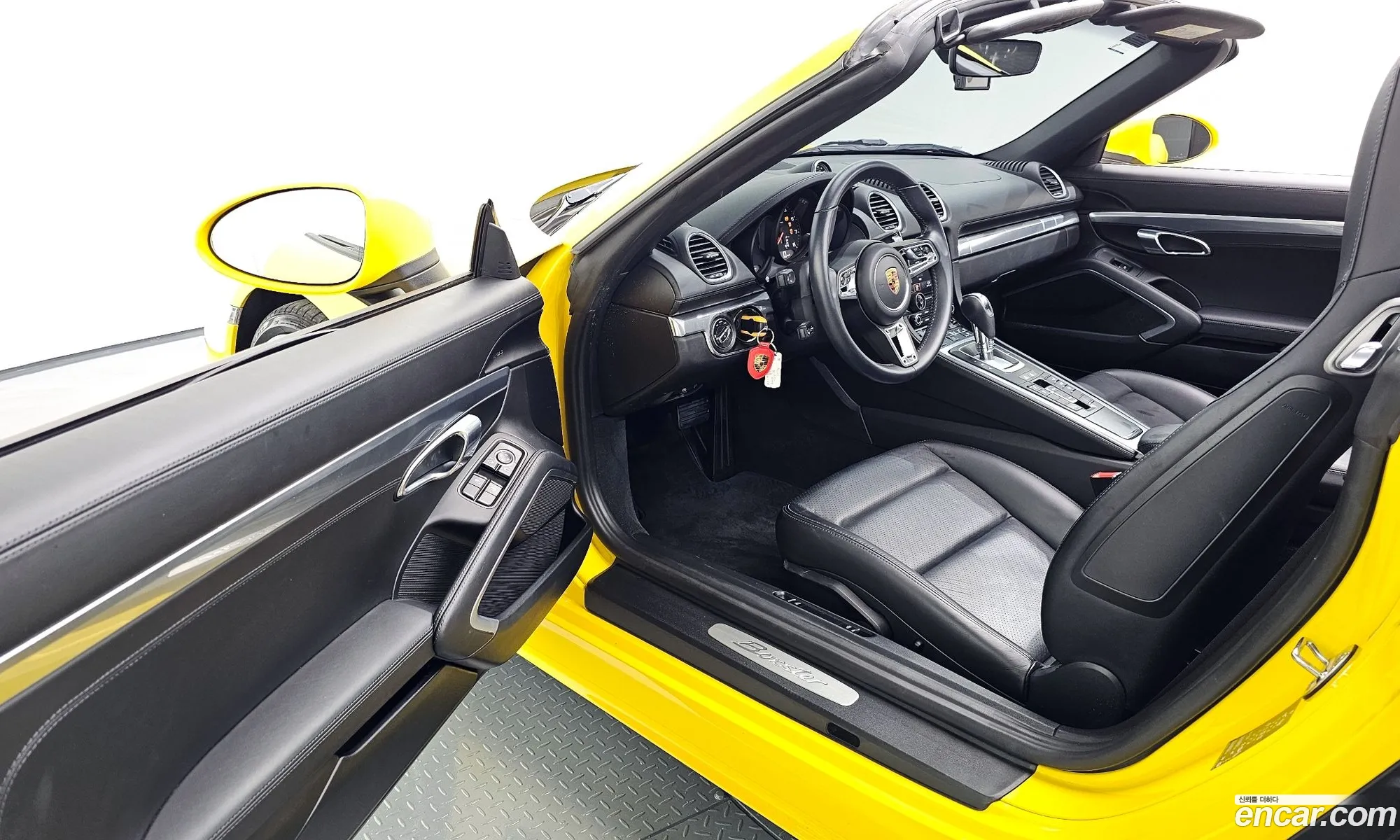 Porsche 718 Boxster 20 - фотография 8117878