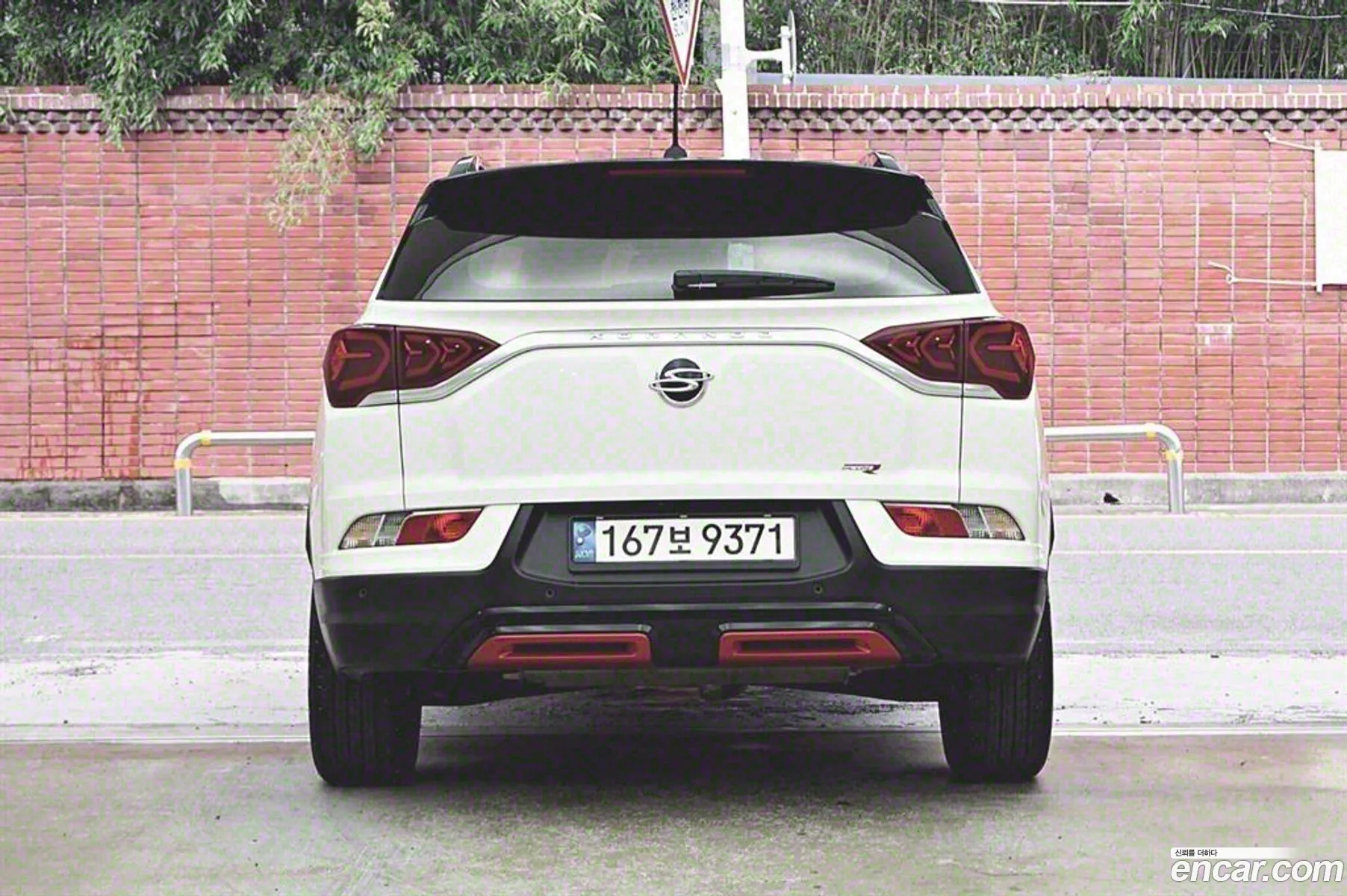 Kg Mobility Ssangyong Beautiful Korando Gasoline 15 2Wd R-Plus - фотография 7006123