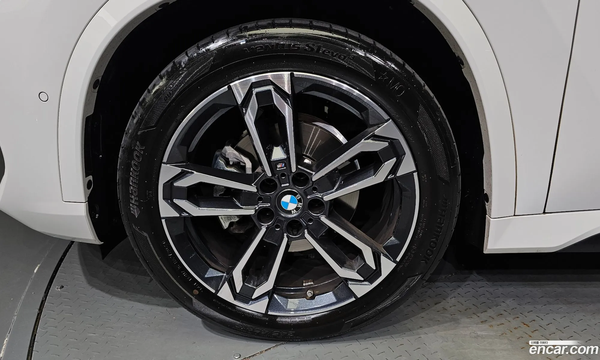 BMW X1 U11 Sdrive 20I M Sport - фотография 13614119
