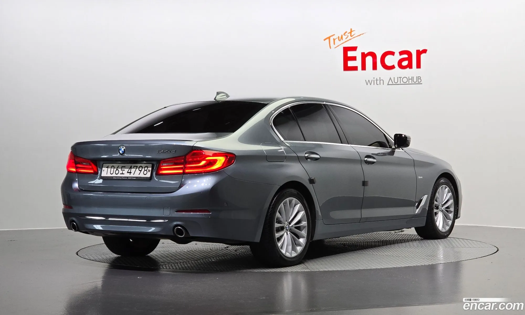 BMW 5 Series G30 520D Luxury Plus - фотография 13532568