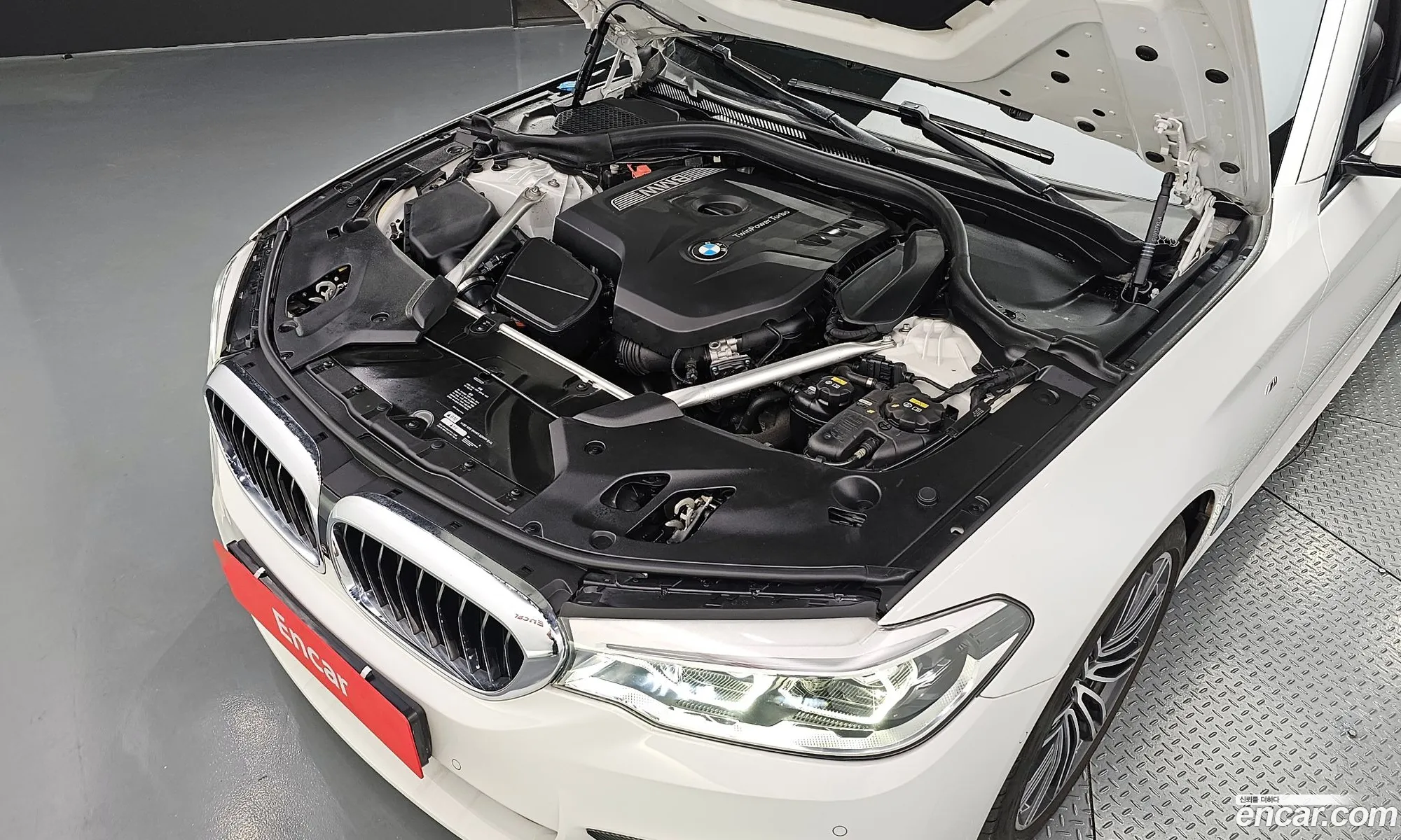 BMW 5 Series G30 530I M Sports Plus - фотография 13795833