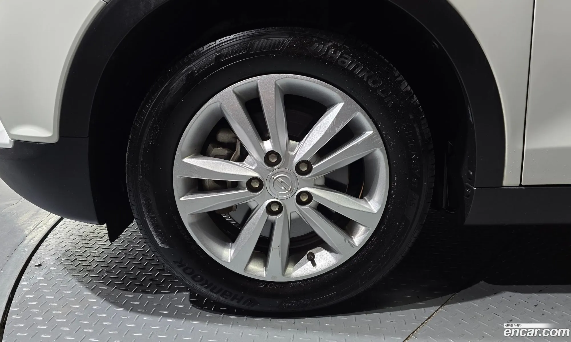 Kg Mobility Ssangyong Tivoli Vx 2Wd - фотография 7114135