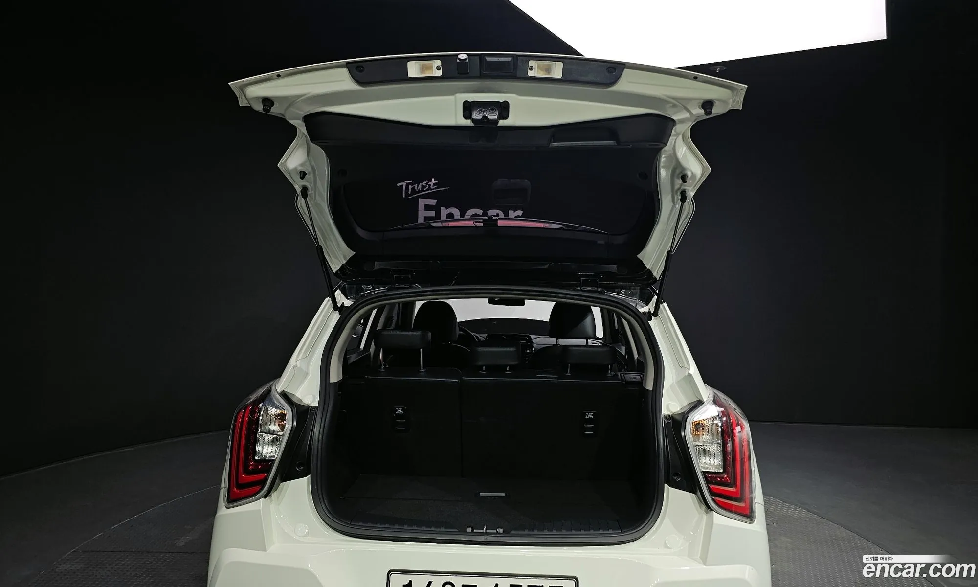 Berry New Tivoli Gasoline 15 2Wd V3 - фотография 18776959