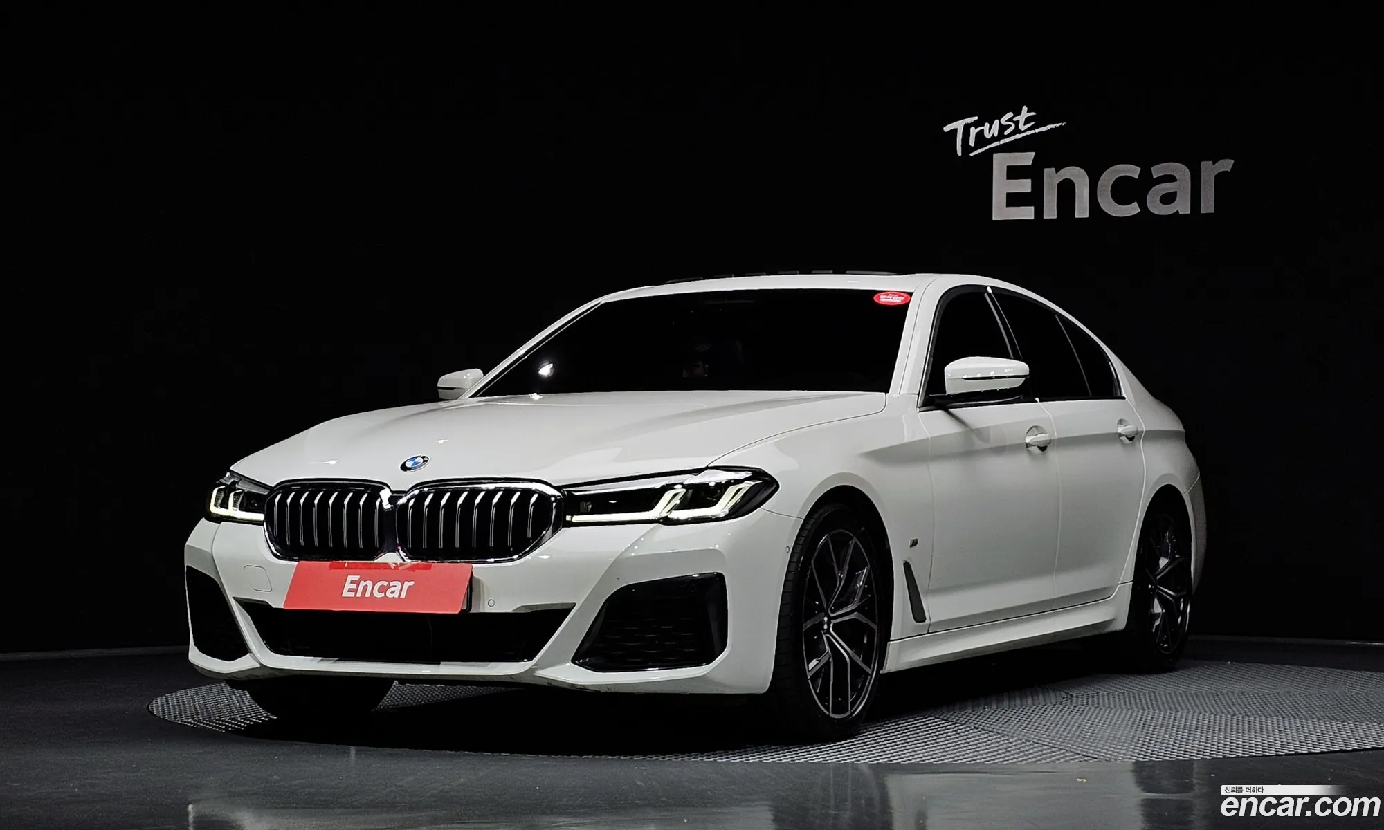 BMW 5 Series G30 530I xDrive M Sports - фотография 13667700