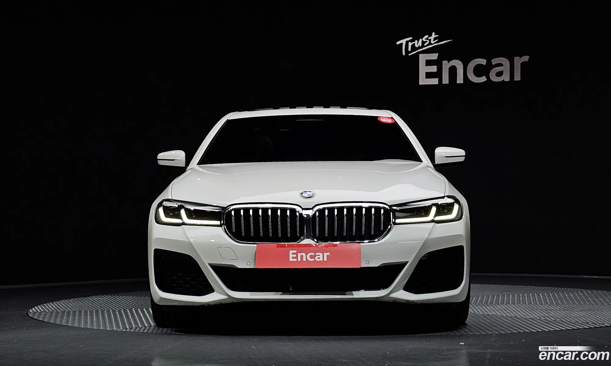 BMW 5 Series G30 530I xDrive M Sports - фотография 13667702
