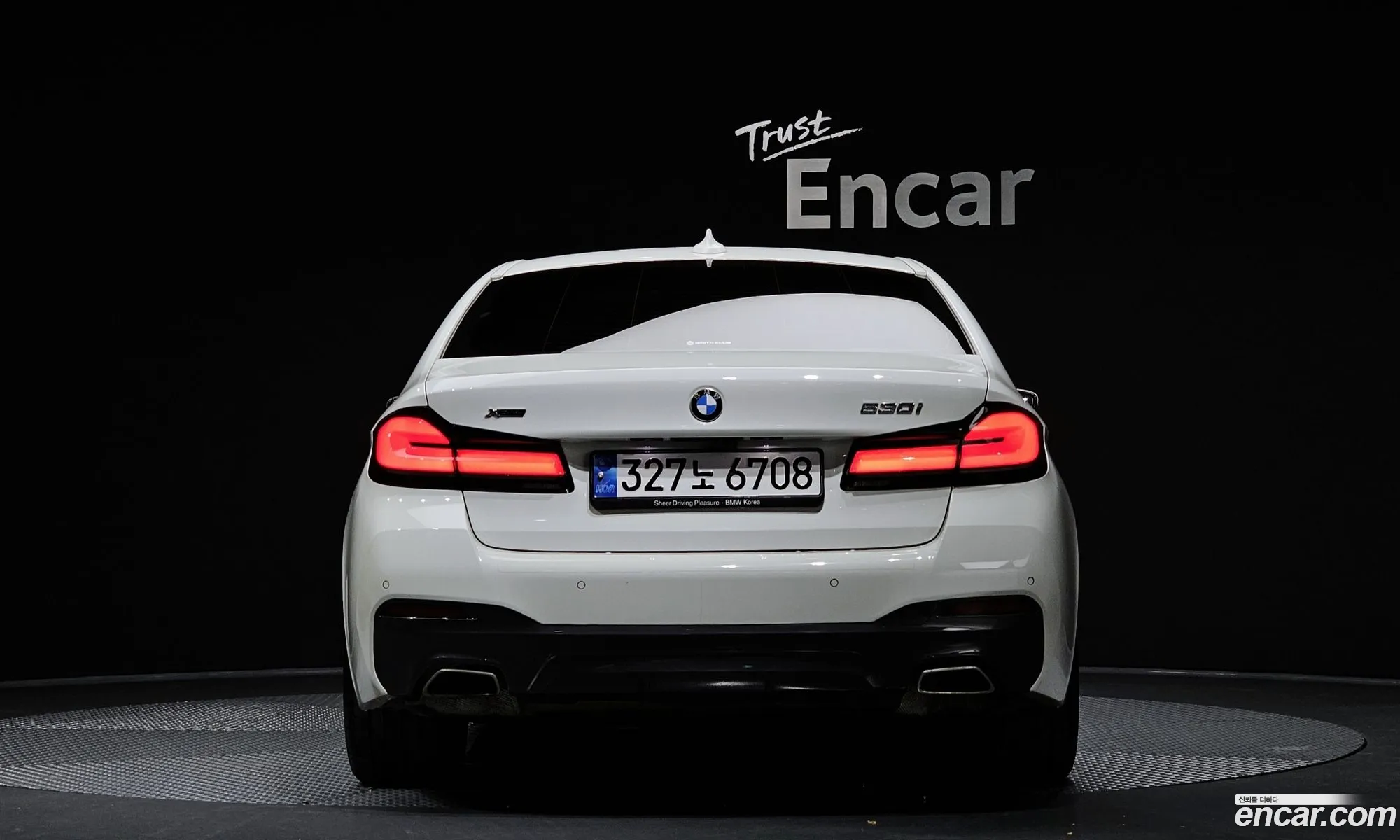 BMW 5 Series G30 530I xDrive M Sports - фотография 13667703