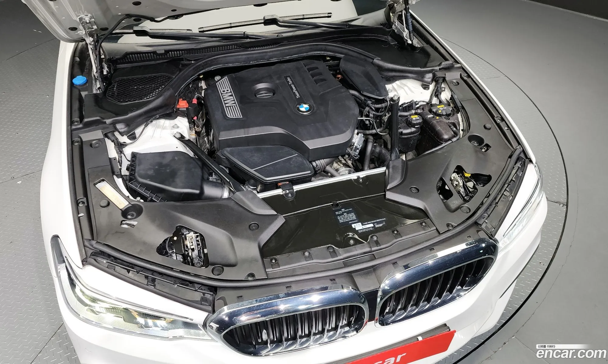 BMW 5 Series G30 530I xDrive M Sports - фотография 13892474