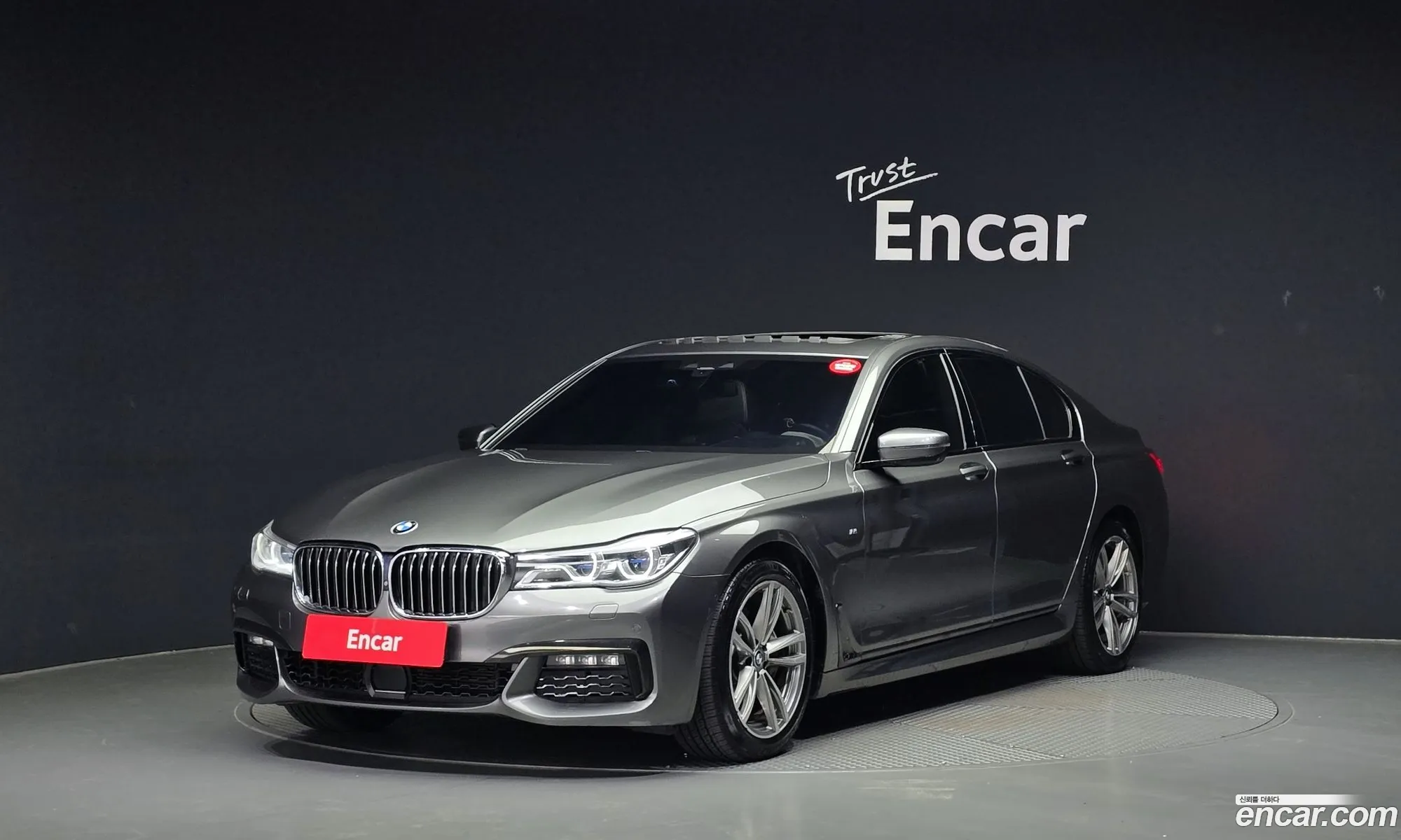 BMW 7 Series G11 740D xDrive M Sports - фотография 13799416