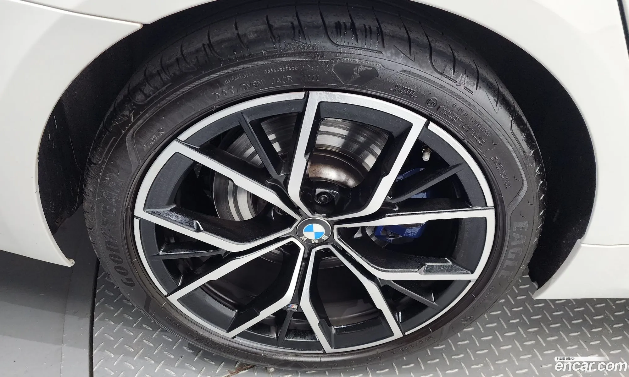 BMW 5 Series G30 530I M Sports - фотография 13614155