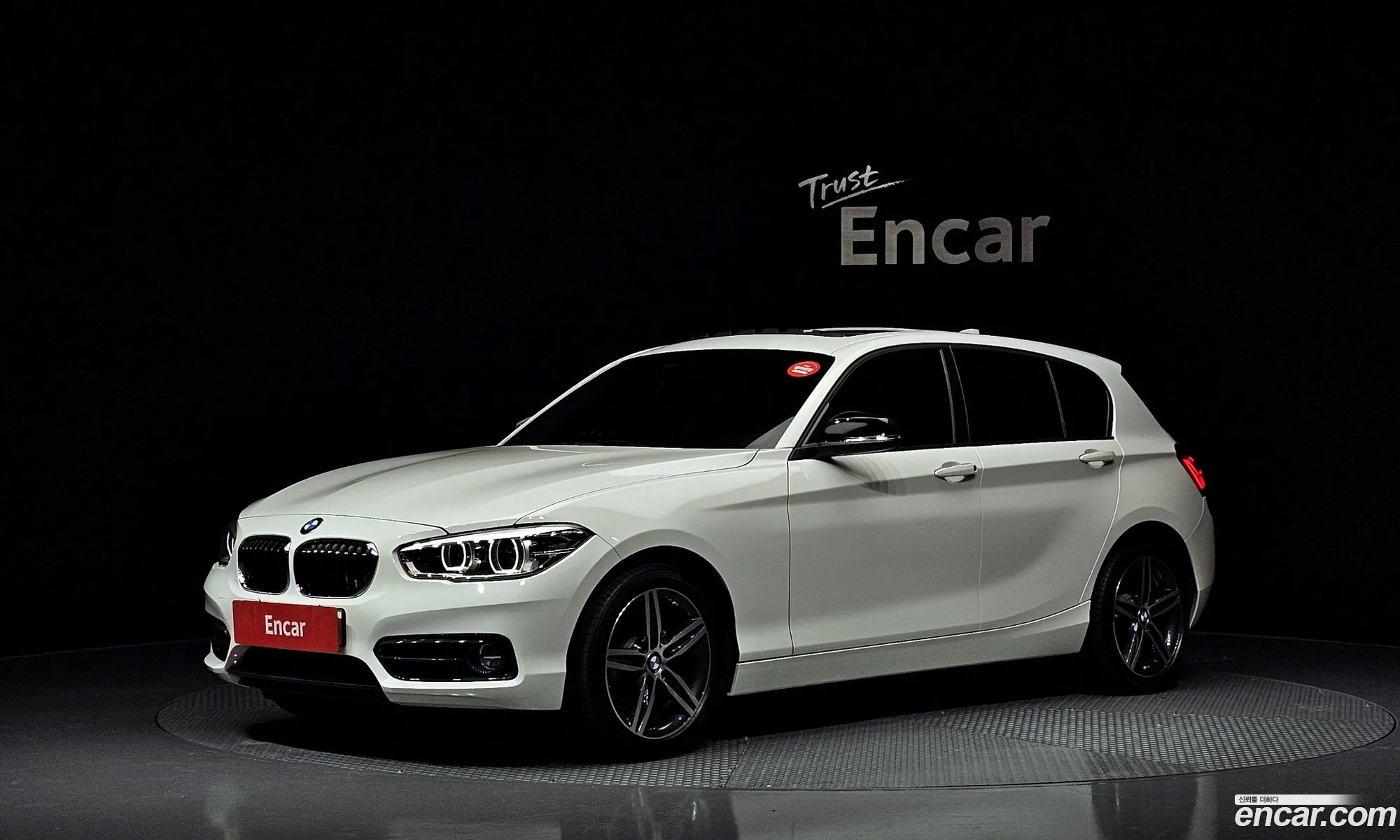 BMW 1 Series F20 118D Sports 5-Door - фотография 13684138