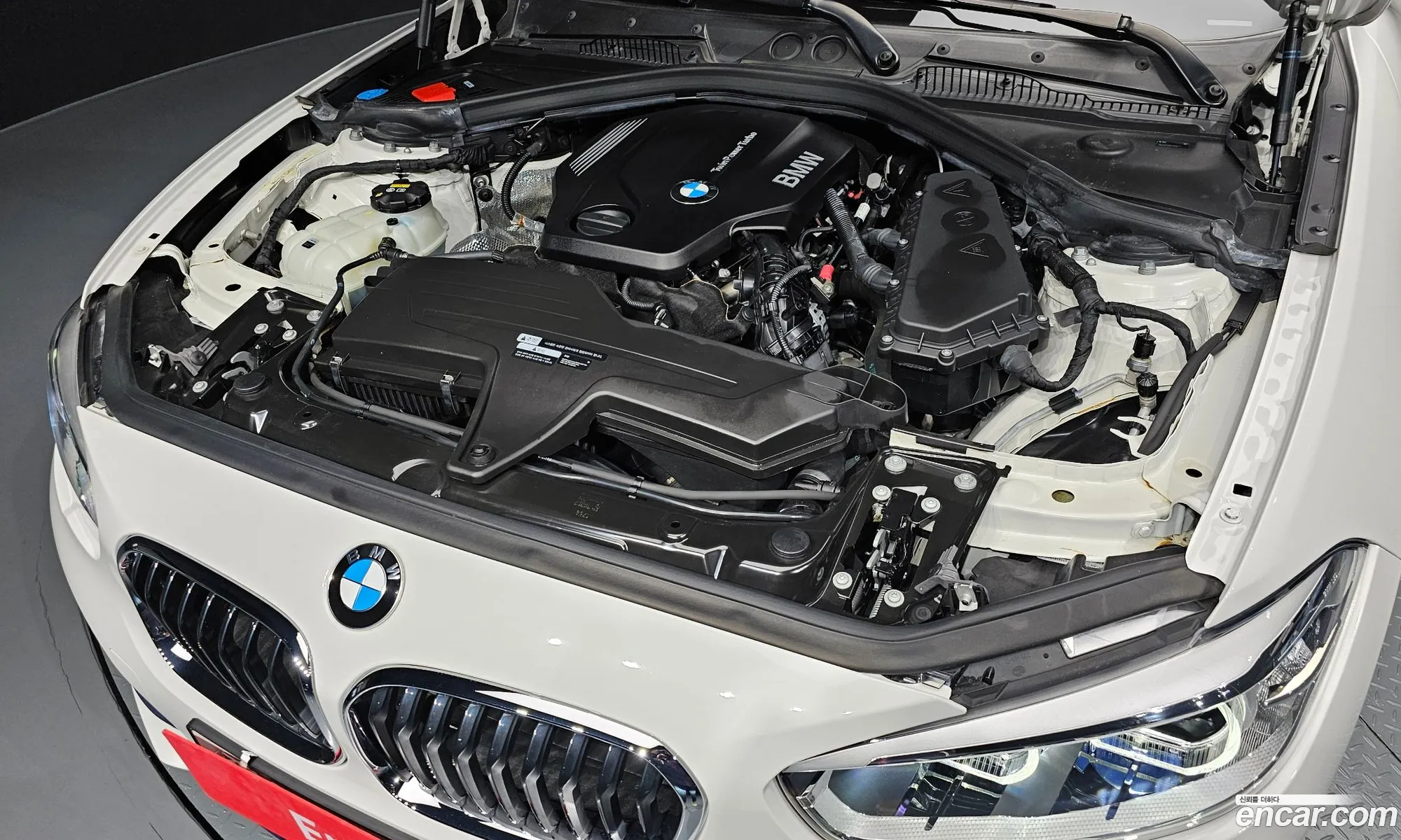 BMW 1 Series F20 118D Sports 5-Door - фотография 13684143