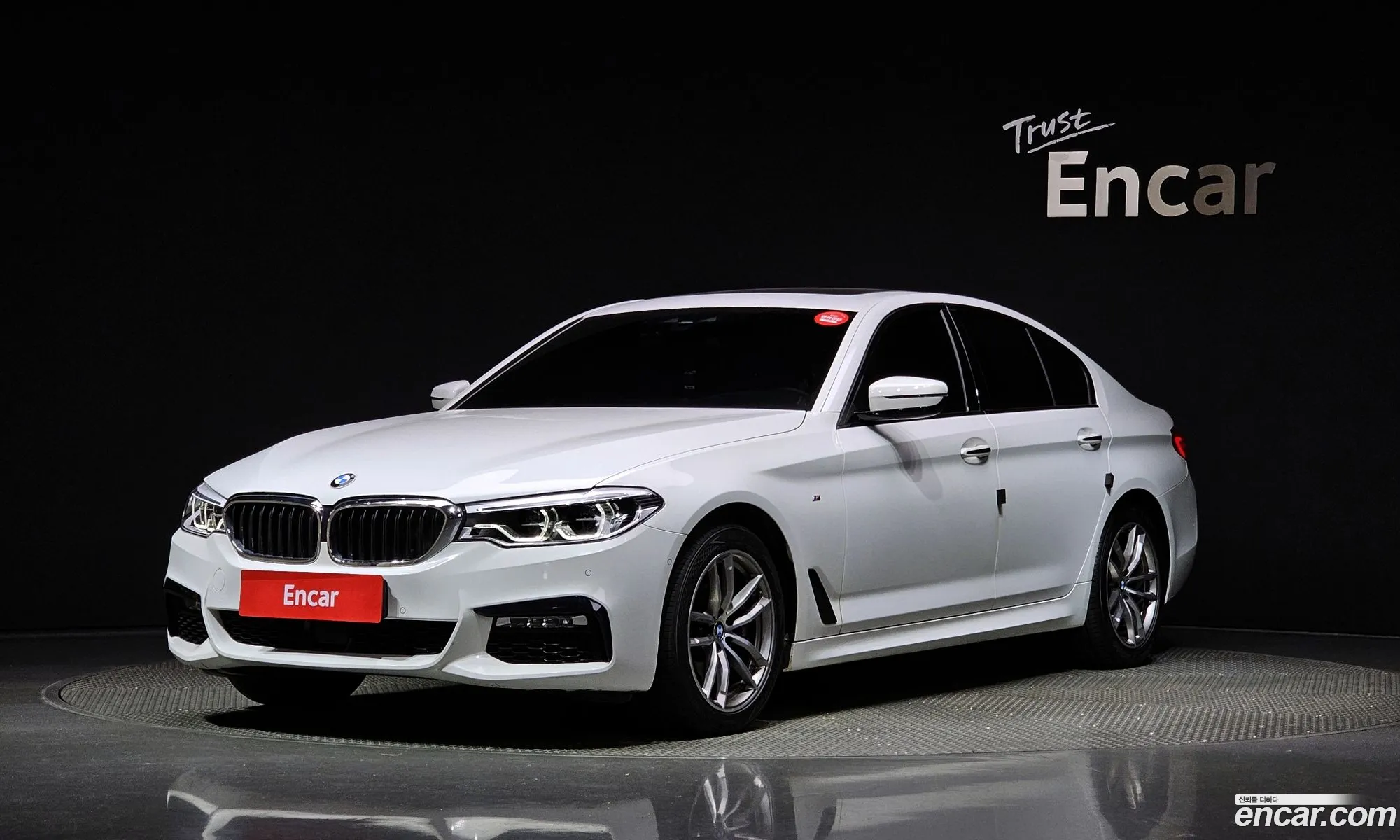 BMW 5 Series G30 530I xDrive M Sports - фотография 13532591