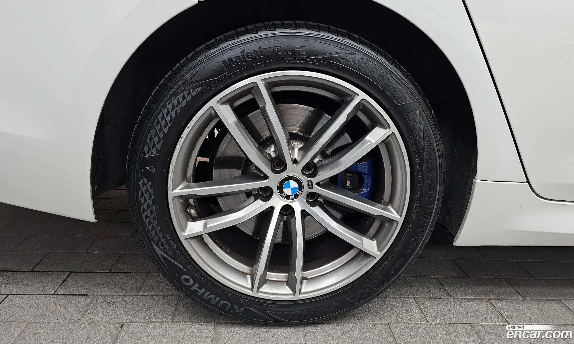 BMW 5 Series G30 530I xDrive M Sports - фотография 13532595