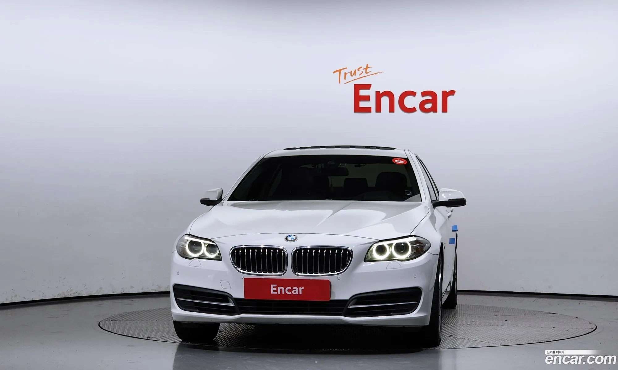 BMW 5 Series F10 520D - фотография 13671422