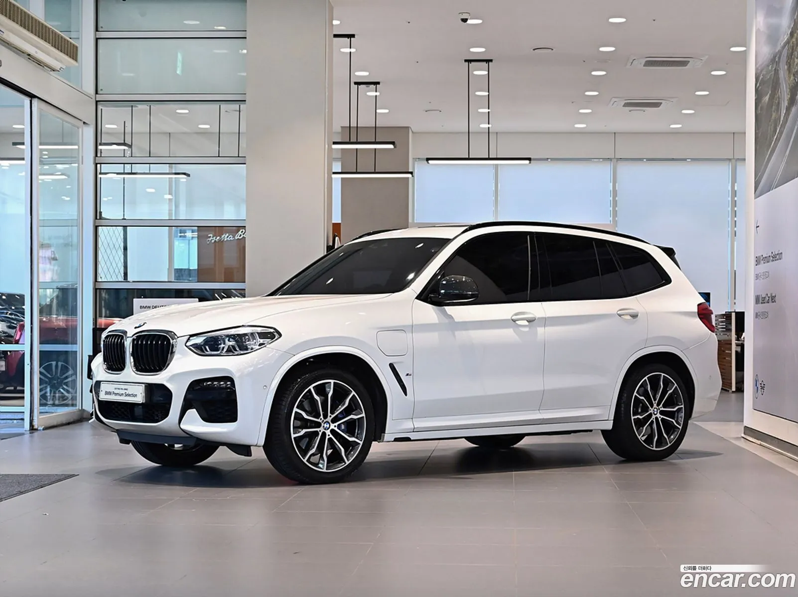 BMW X3 G01 xDrive 30E M Sports - фотография 13603492