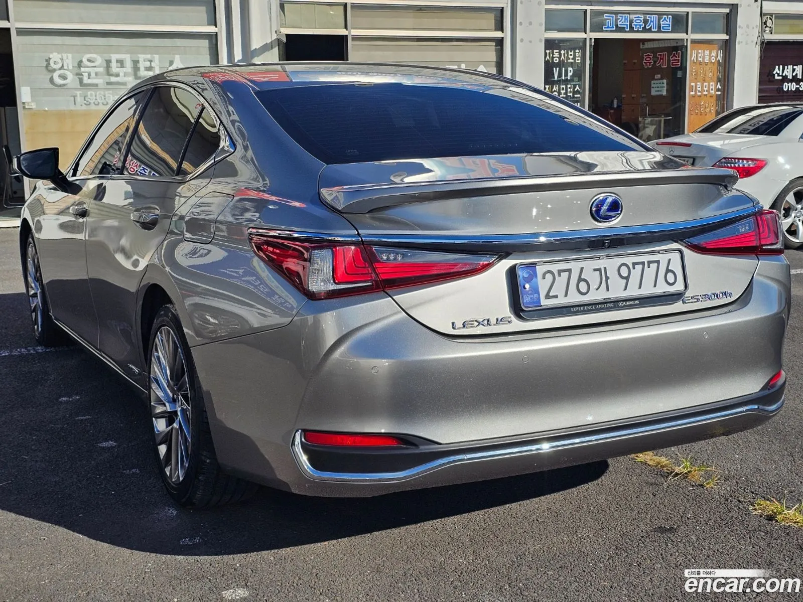Lexus Es300H 7Th Generation Luxury Plus - фотография 6390245