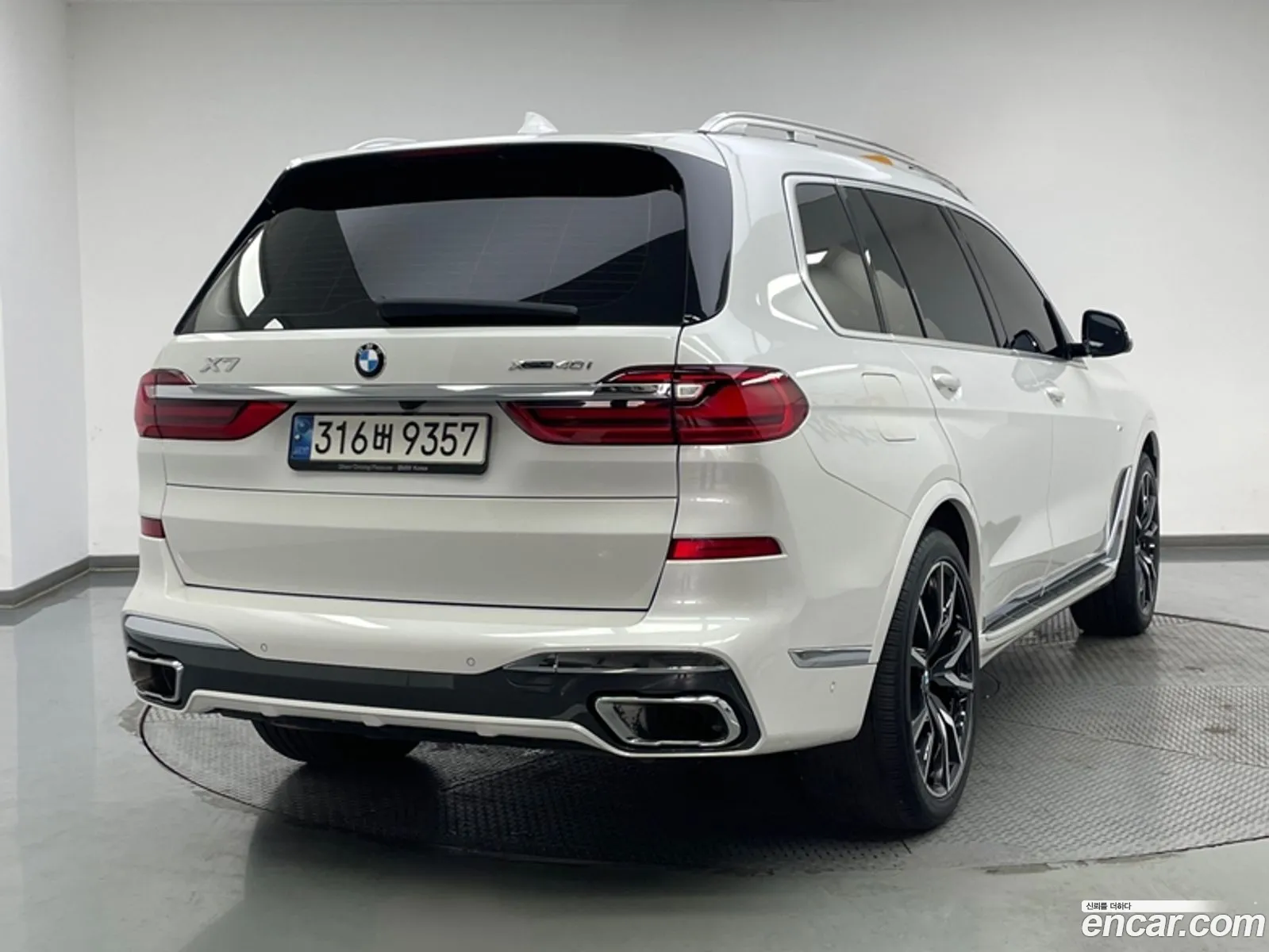 BMW X7 G07 ​​xDrive 40I M Sports 6-Seater - фотография 13603445