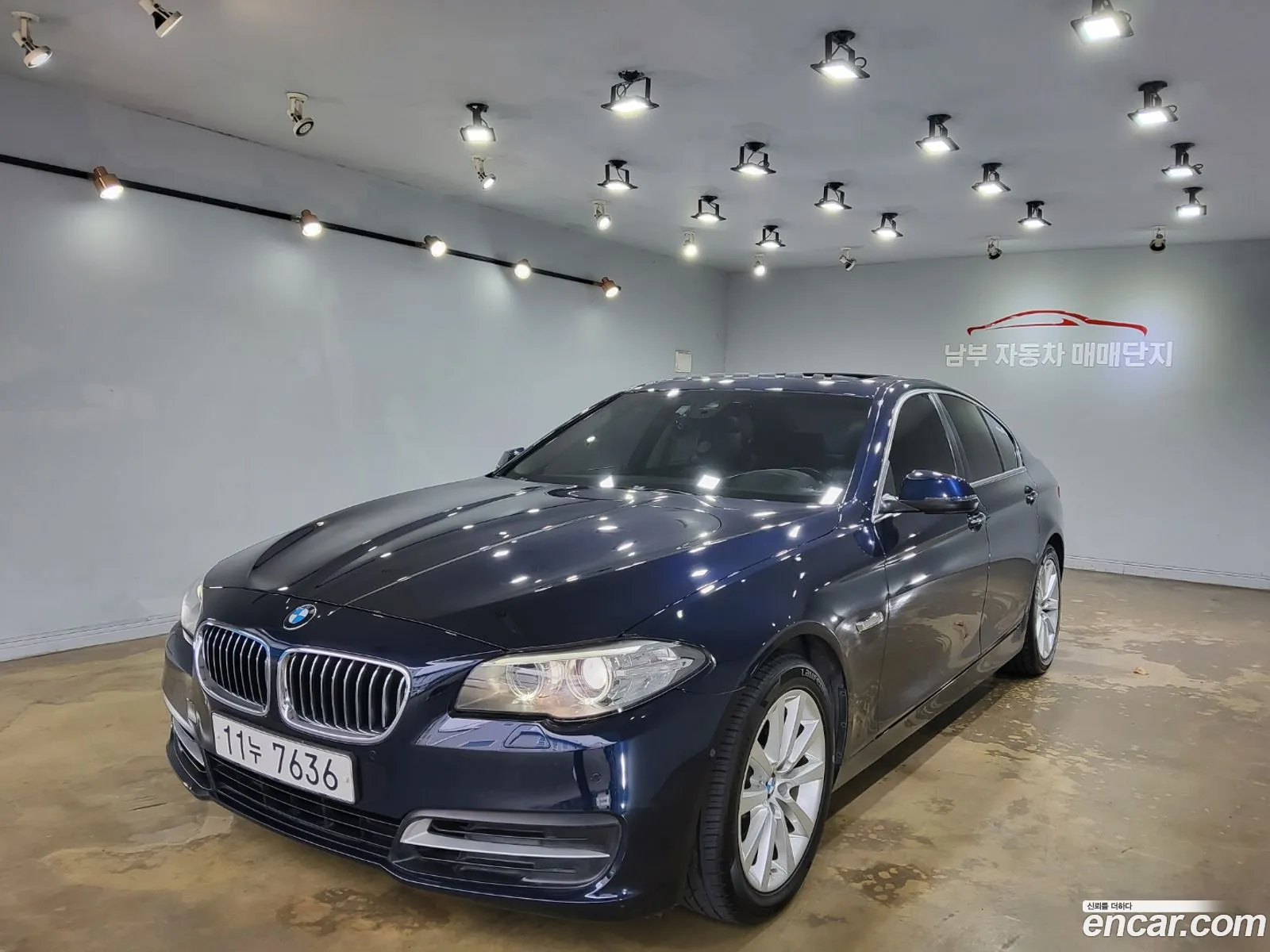 BMW 5 Series F10 528I - фотография 13685760