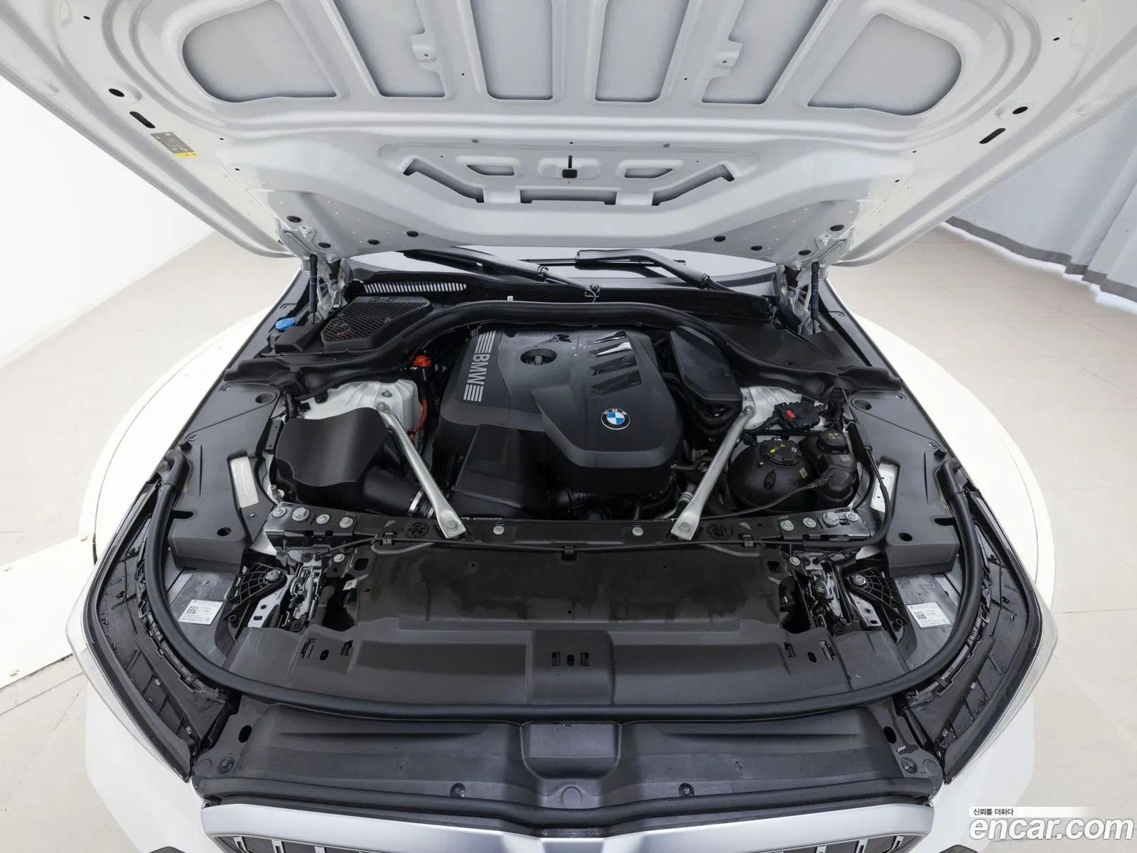 BMW 5 Series G60 530I xDrive M Sports - фотография 14205415
