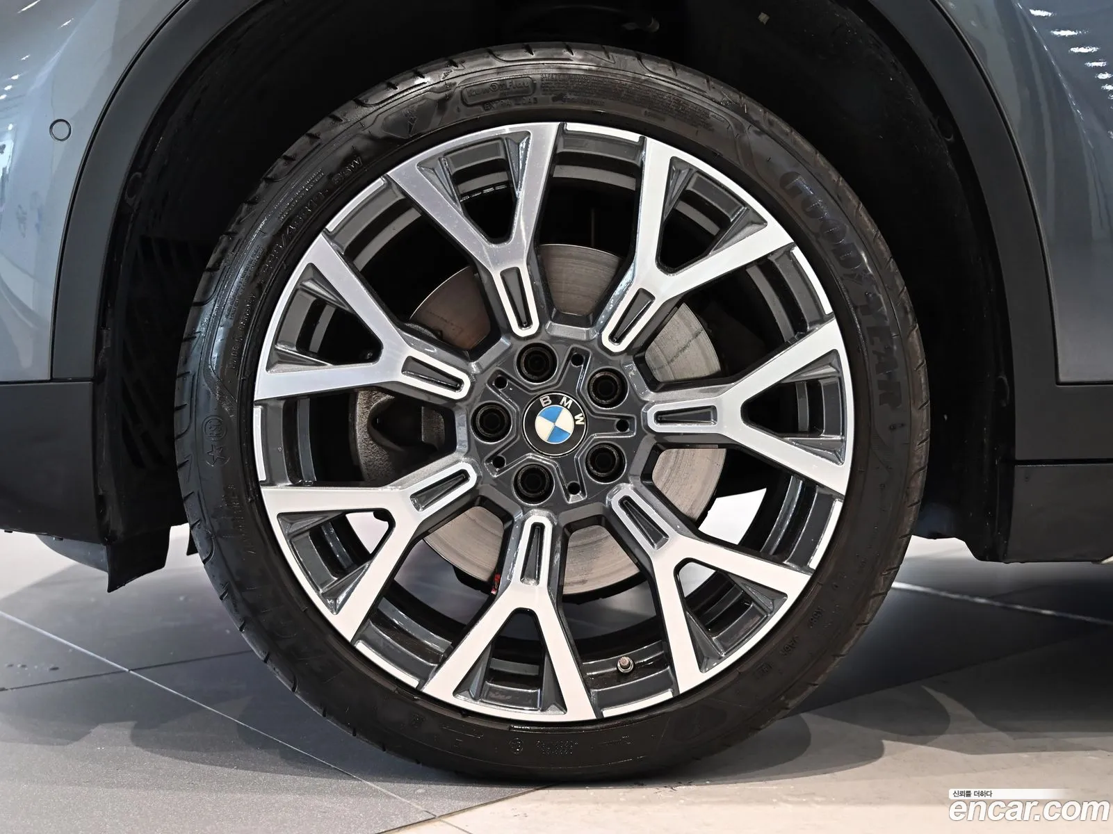 BMW X1 F48 xDrive 20I Xline - фотография 13700891
