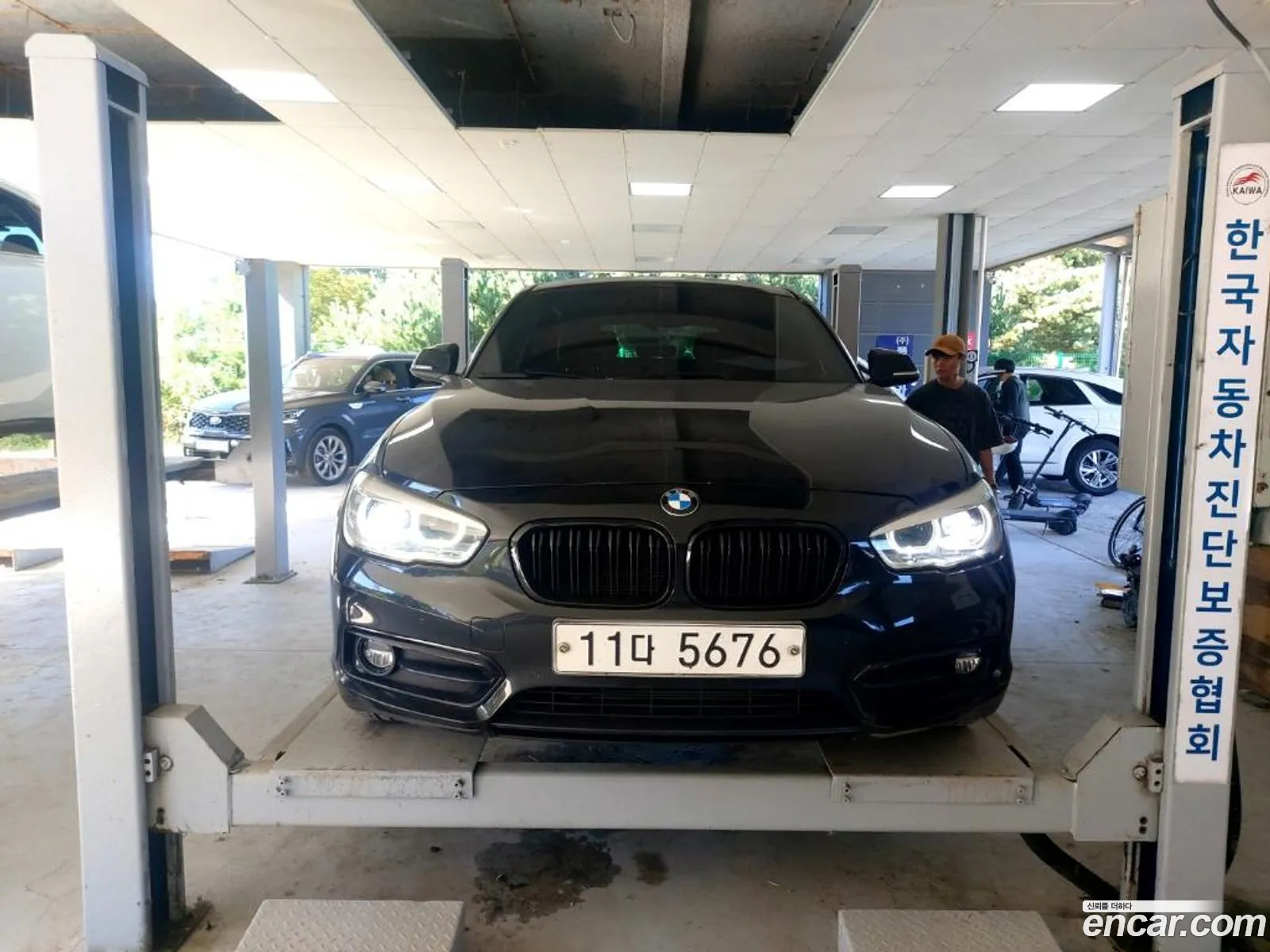 BMW 1 Series F20 118D Sports 5-Door - фотография 13700898