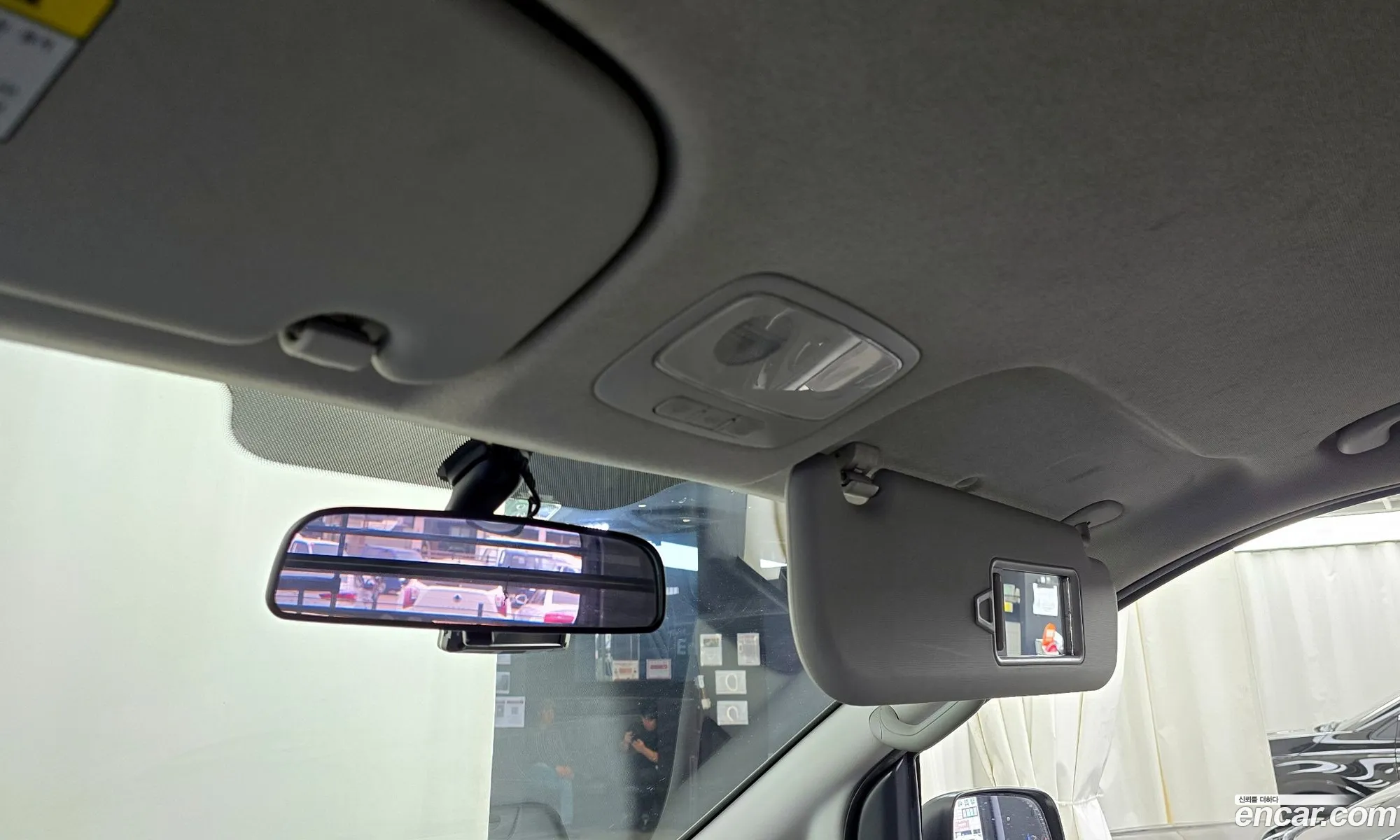 The New Grand Starex Van 3 -Seater Smart - фотография 1163442