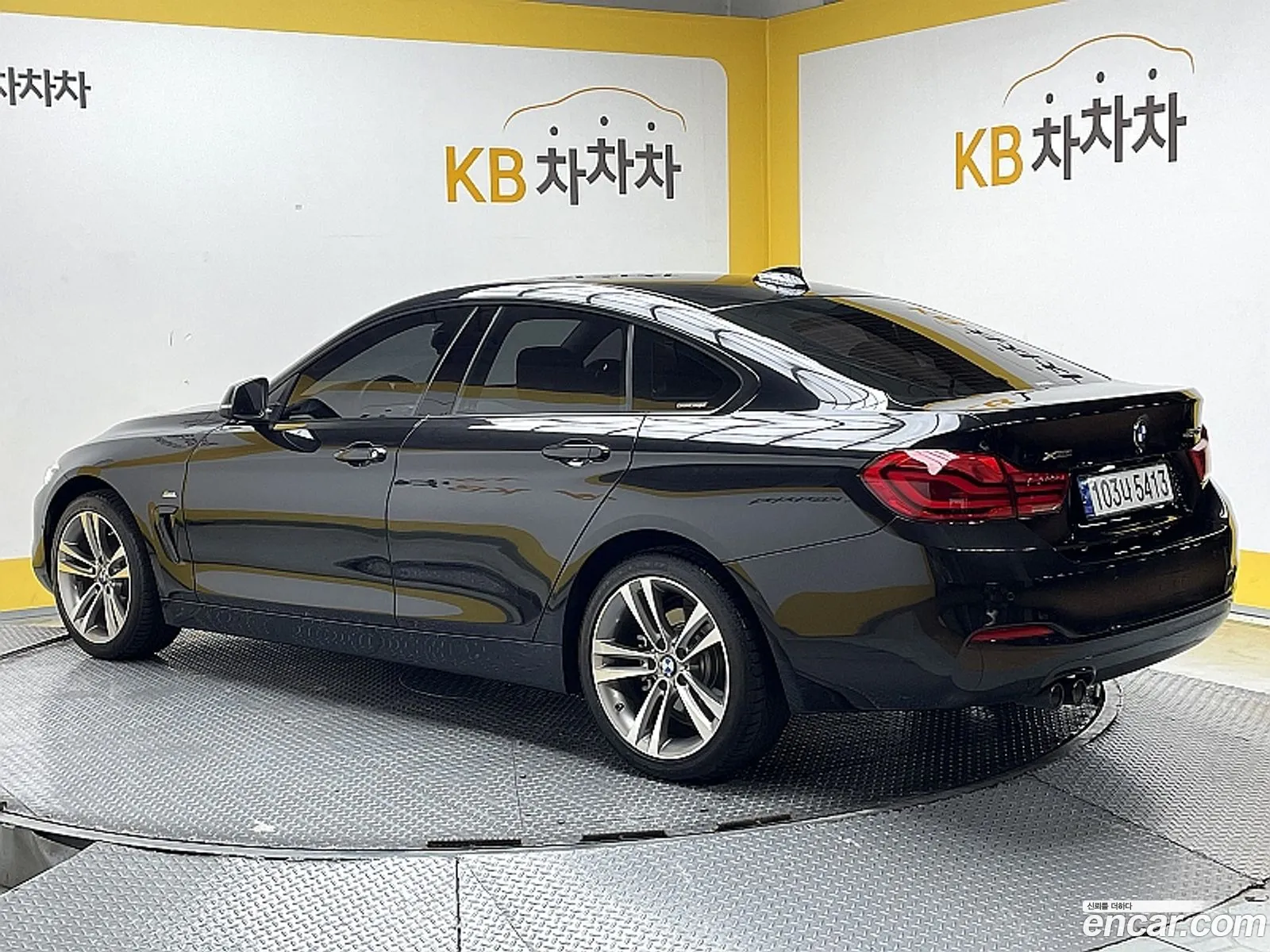 BMW 4 Series F32 420D xDrive Sports Gran Coupe - фотография 13685697