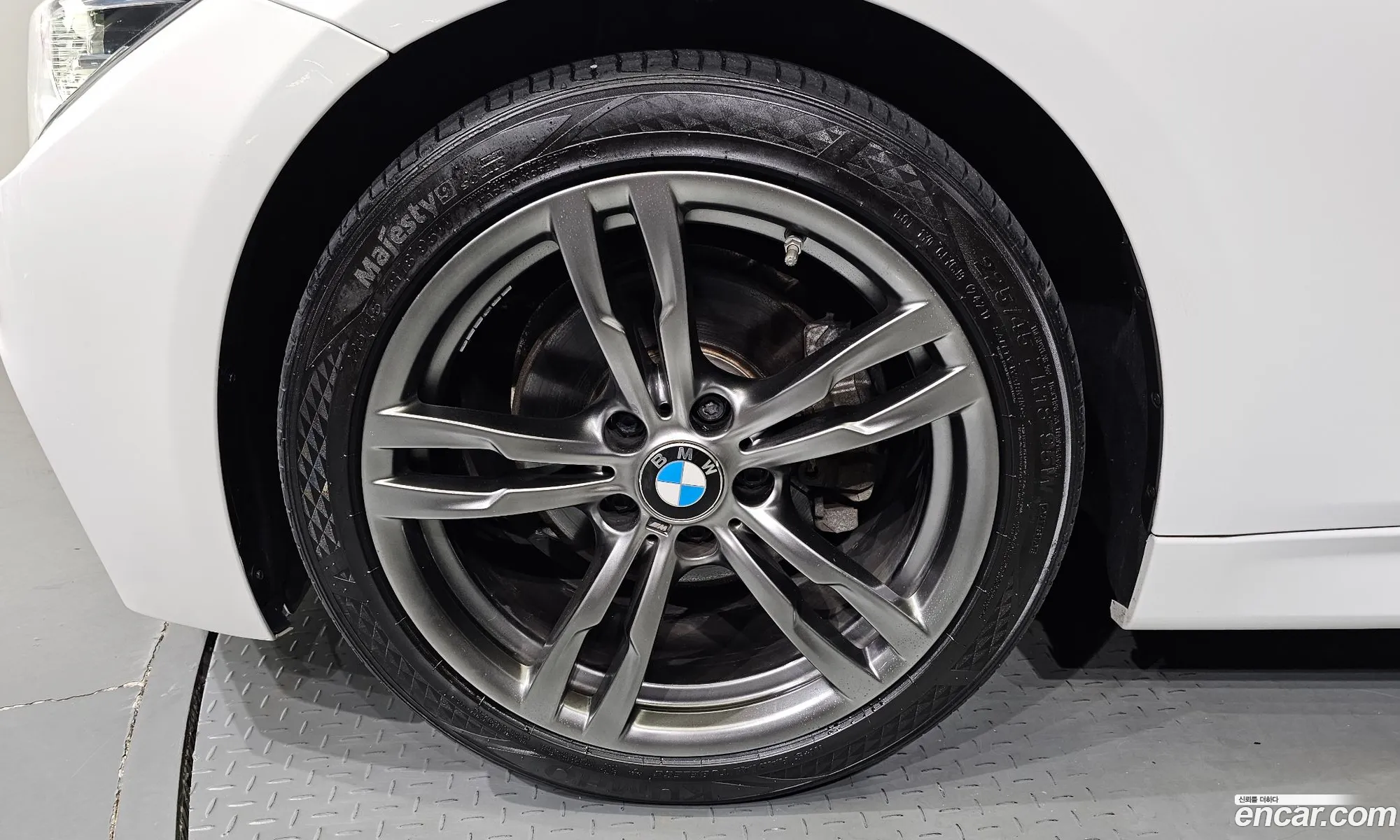 BMW 3 Series F30 320D M Sports - фотография 13685724