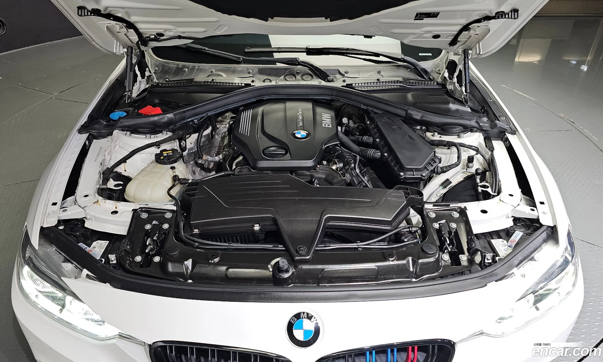 BMW 3 Series F30 320D M Sports - фотография 13685725
