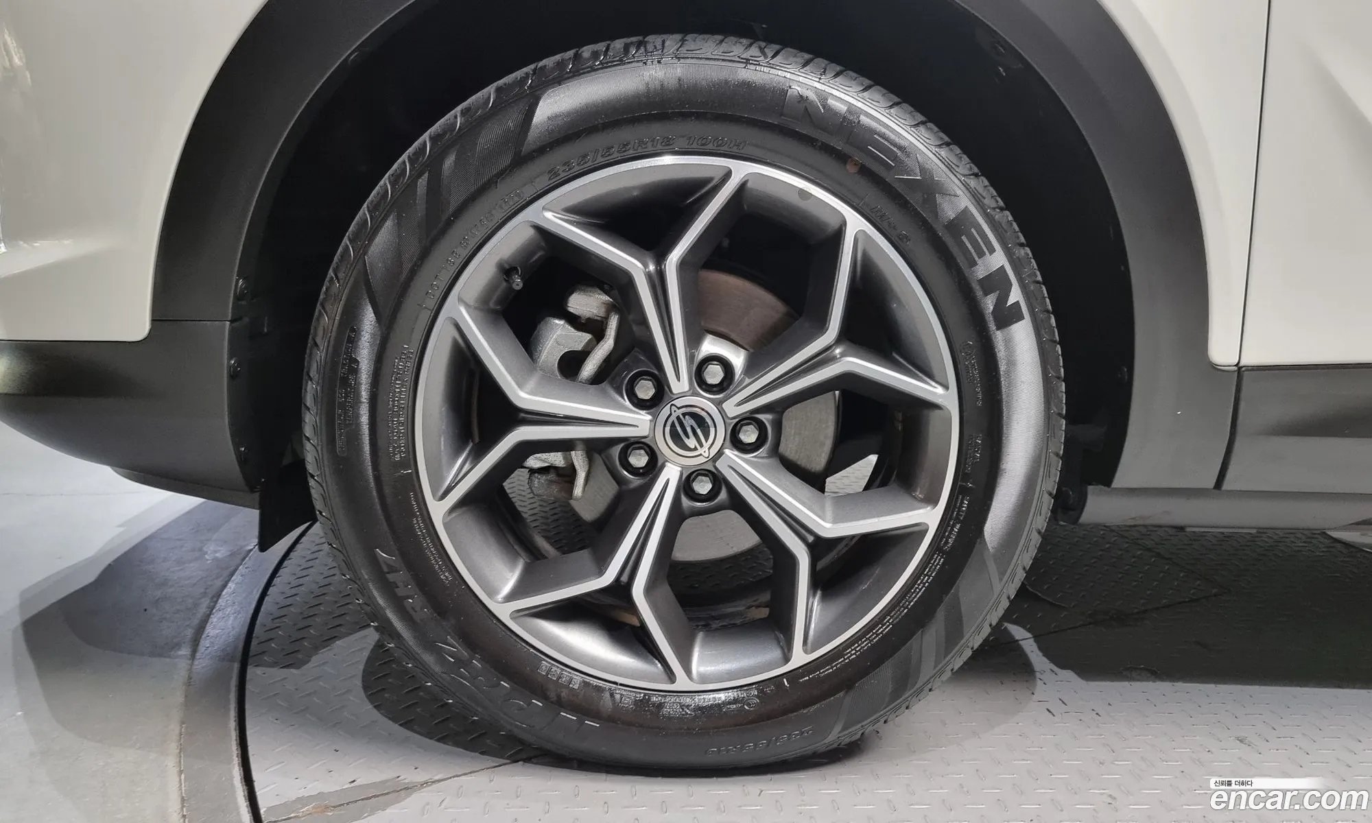 Kg Mobility Ssangyong Beautiful Korando Gasoline 15 2Wd C5 Plus - фотография 7274854