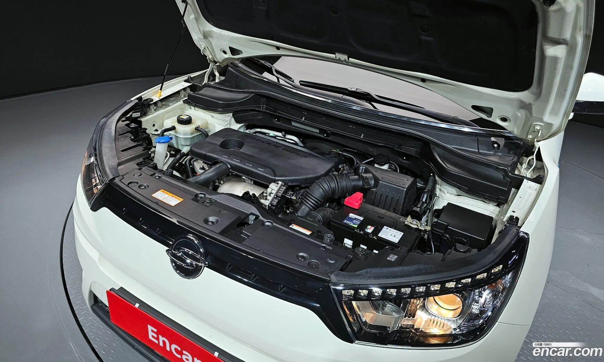 Kg Mobility Ssangyong Tivoli Diesel Lx 2Wd - фотография 7364236