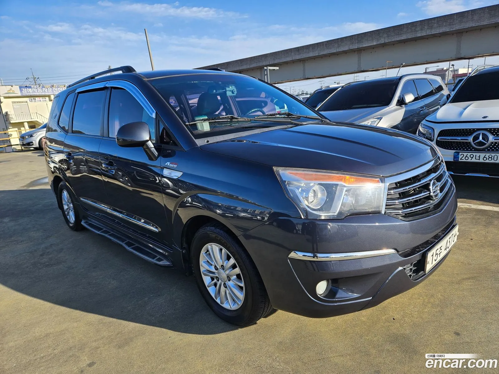 Kg Mobility Ssangyong Korando Turismo 4Wd Lt 9-Seater - фотография 7201142