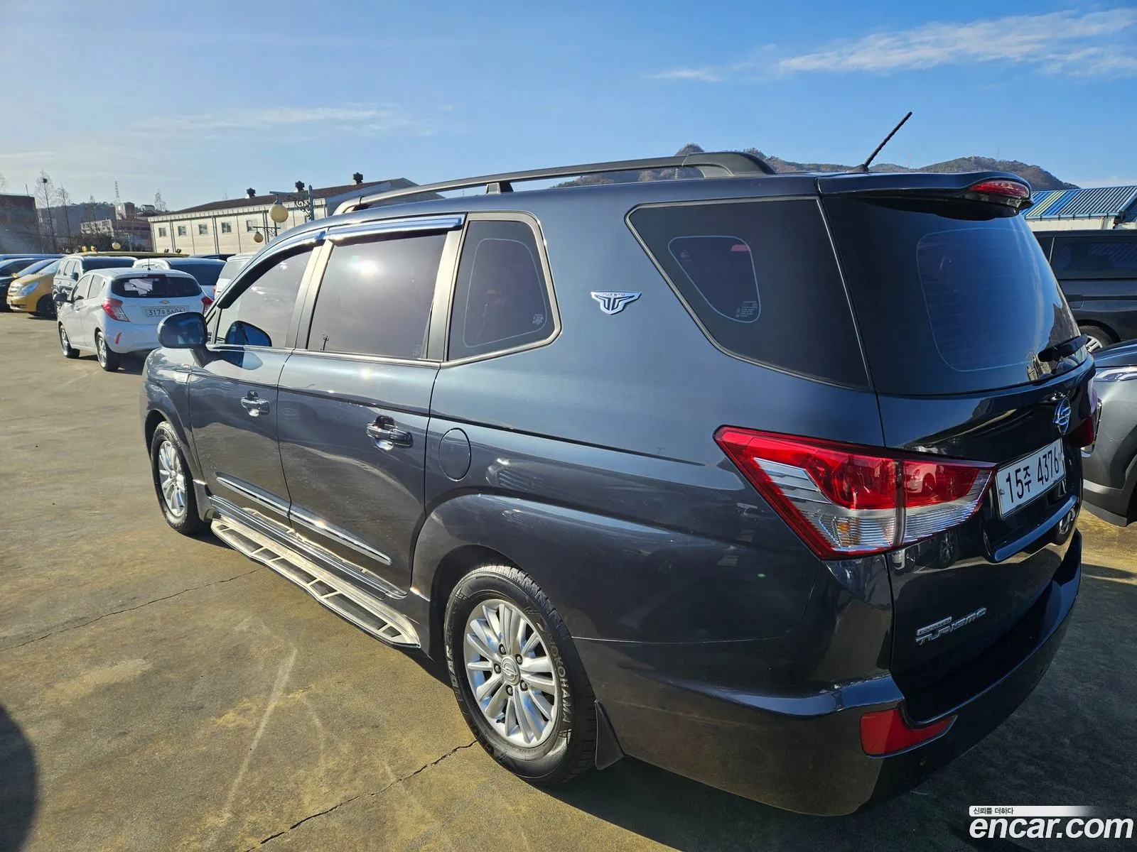 Kg Mobility Ssangyong Korando Turismo 4Wd Lt 9-Seater - фотография 7201143