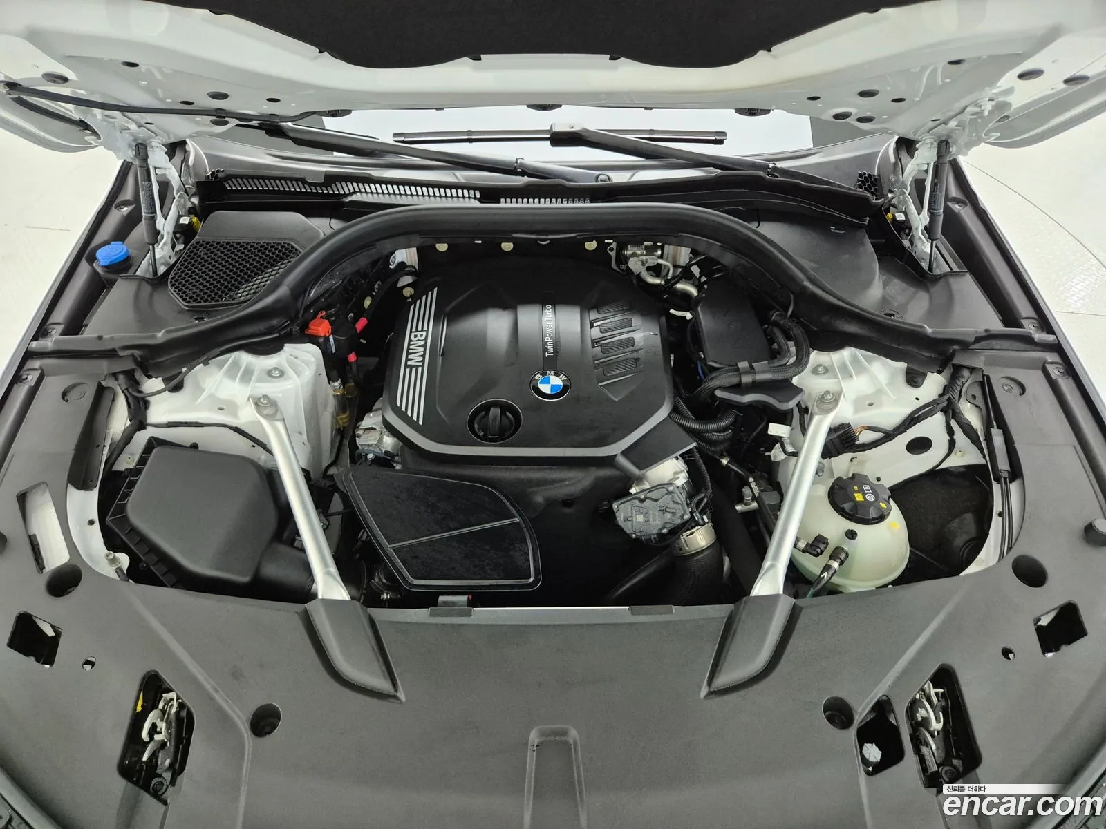 BMW 6 Series Gt G32 620D M Sports - фотография 14197482