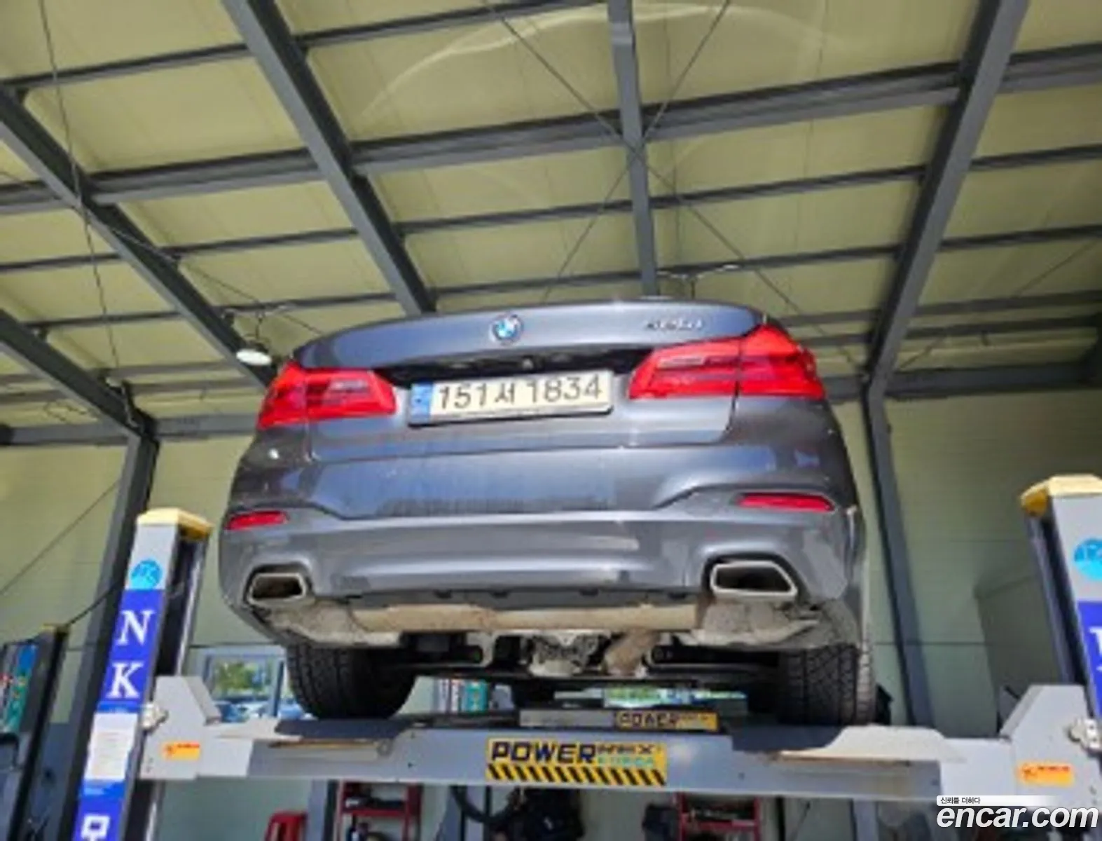 BMW 5 Series G30 520I M Sports - фотография 13685733