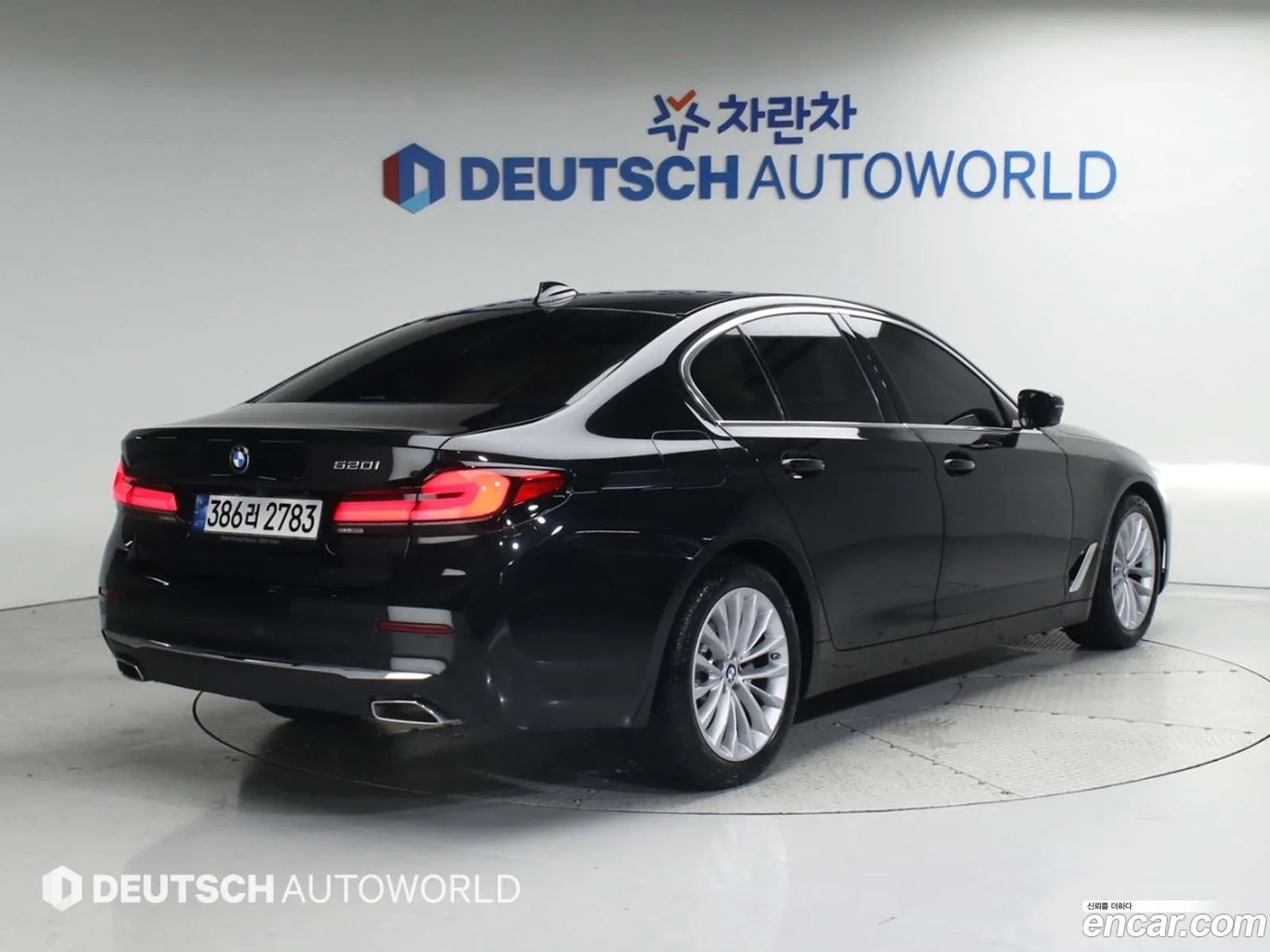 BMW 5 Series G30 520I Luxury - фотография 13755079