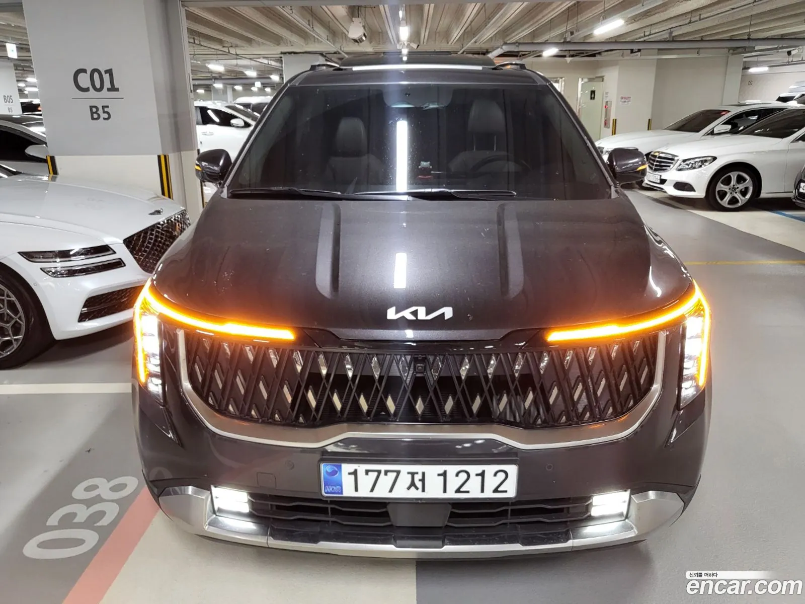 Kia The New Carnival 4Th Generation 9-Seater Signature - фотография 13283476