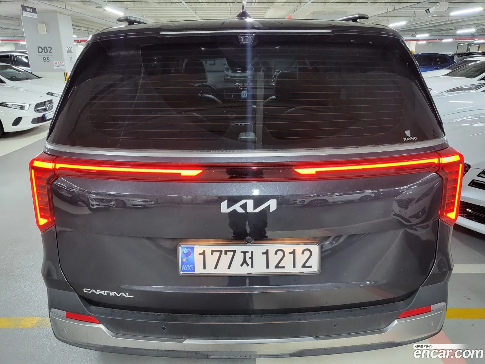Kia The New Carnival 4Th Generation 9-Seater Signature - фотография 13283478