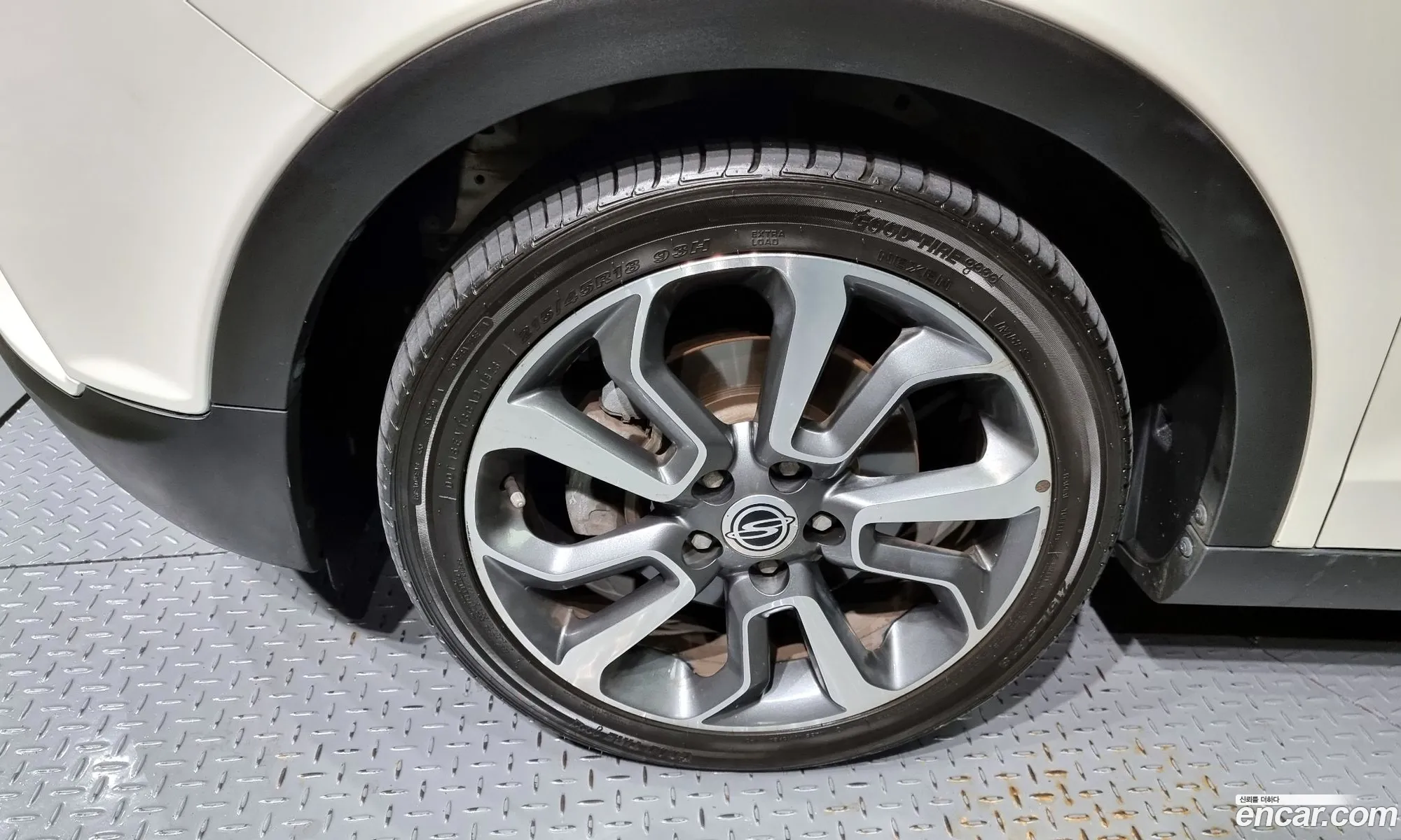 Kg Mobility Ssangyong Tivoli Diesel Vx 2Wd - фотография 7246456