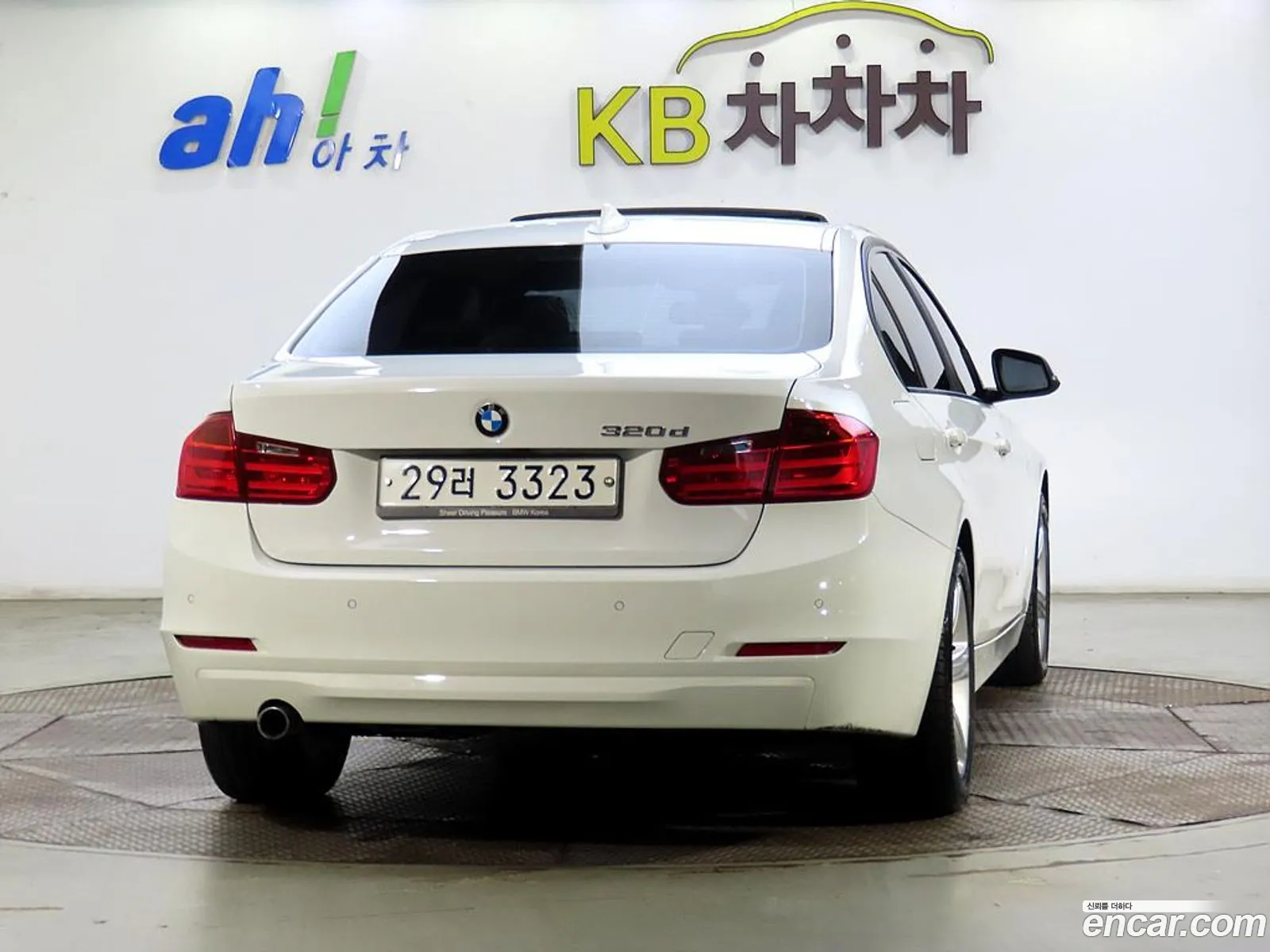 BMW 3 Series F30 320D - фотография 13799370