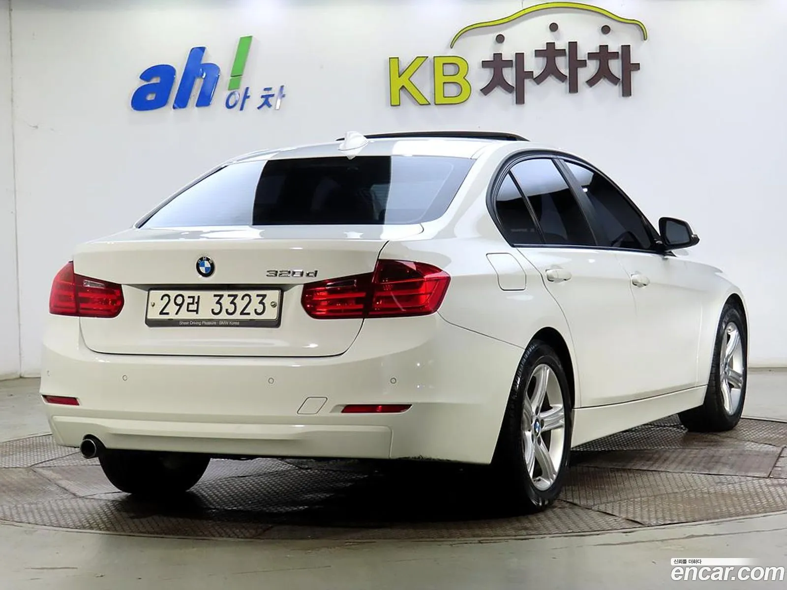BMW 3 Series F30 320D - фотография 13799371