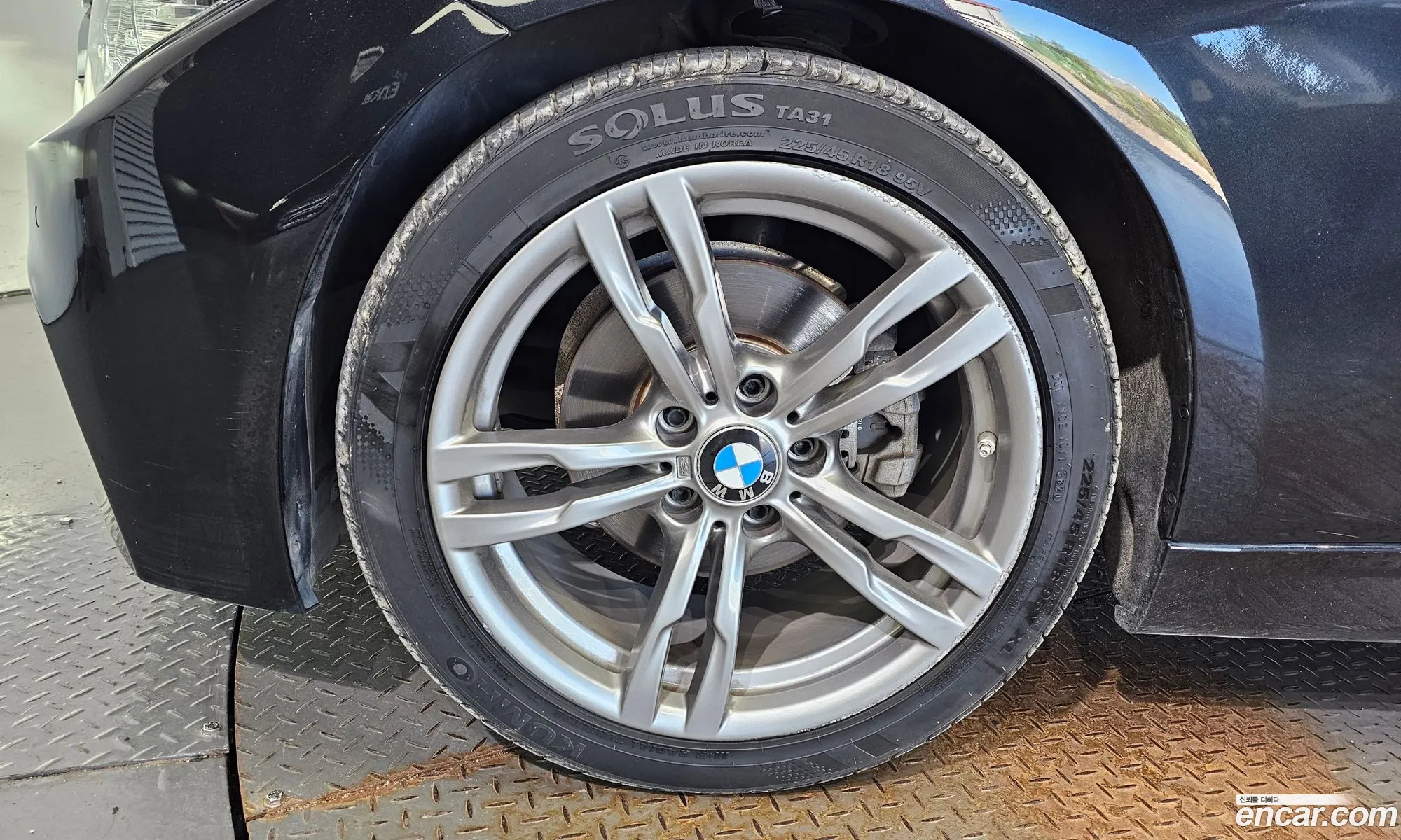 BMW 3 Series F30 320I M Sports - фотография 13724435