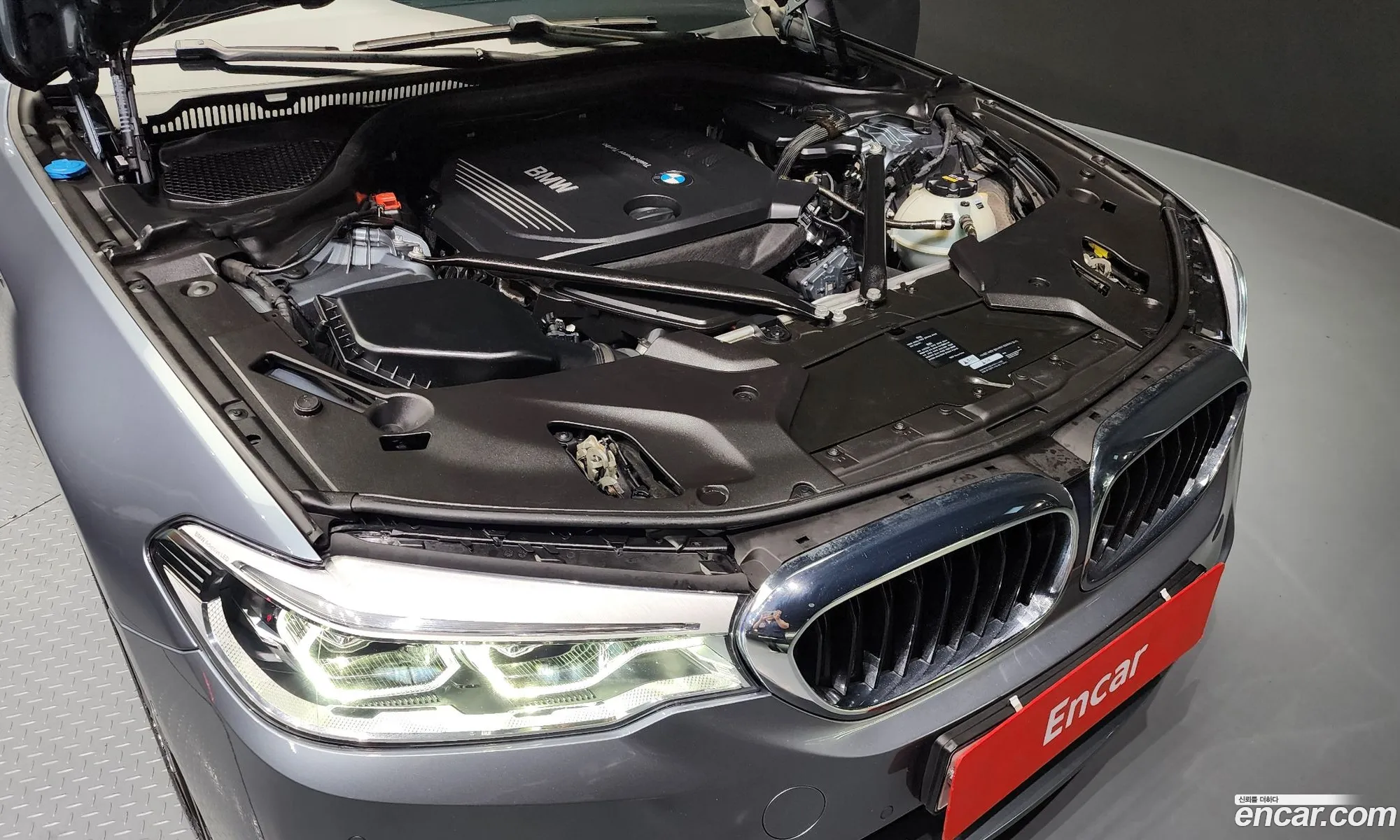 BMW 5 Series G30 520D M Sports - фотография 13908918