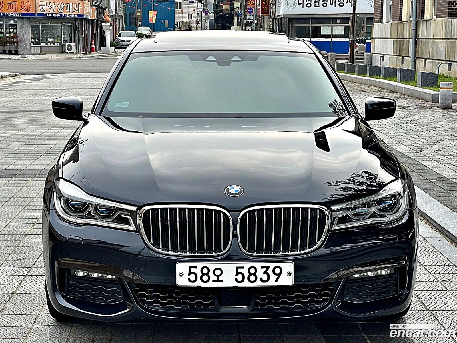 BMW 7 Series G11 740D xDrive M Sports - фотография 13724371